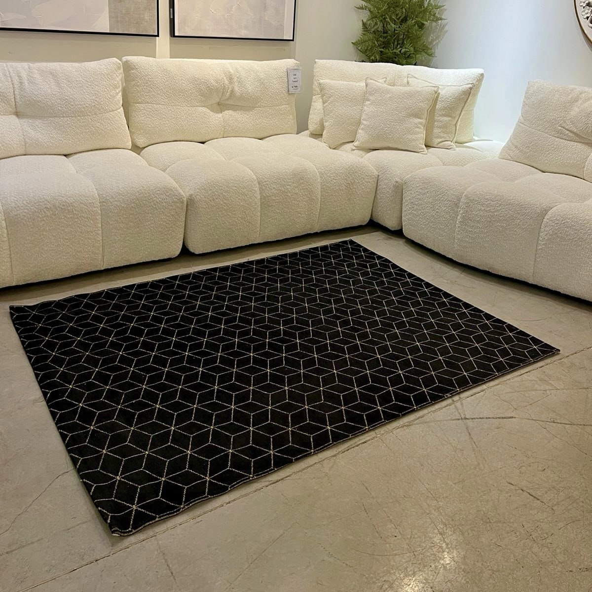 שטיח תלת מימד קוביות שחור זהב דגם טאי