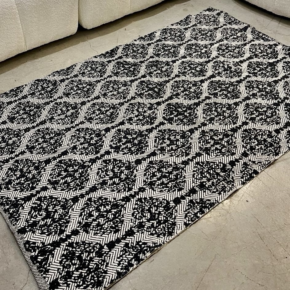 שטיח אריגה משולבת זיגזג מעוינים דגם נאיה