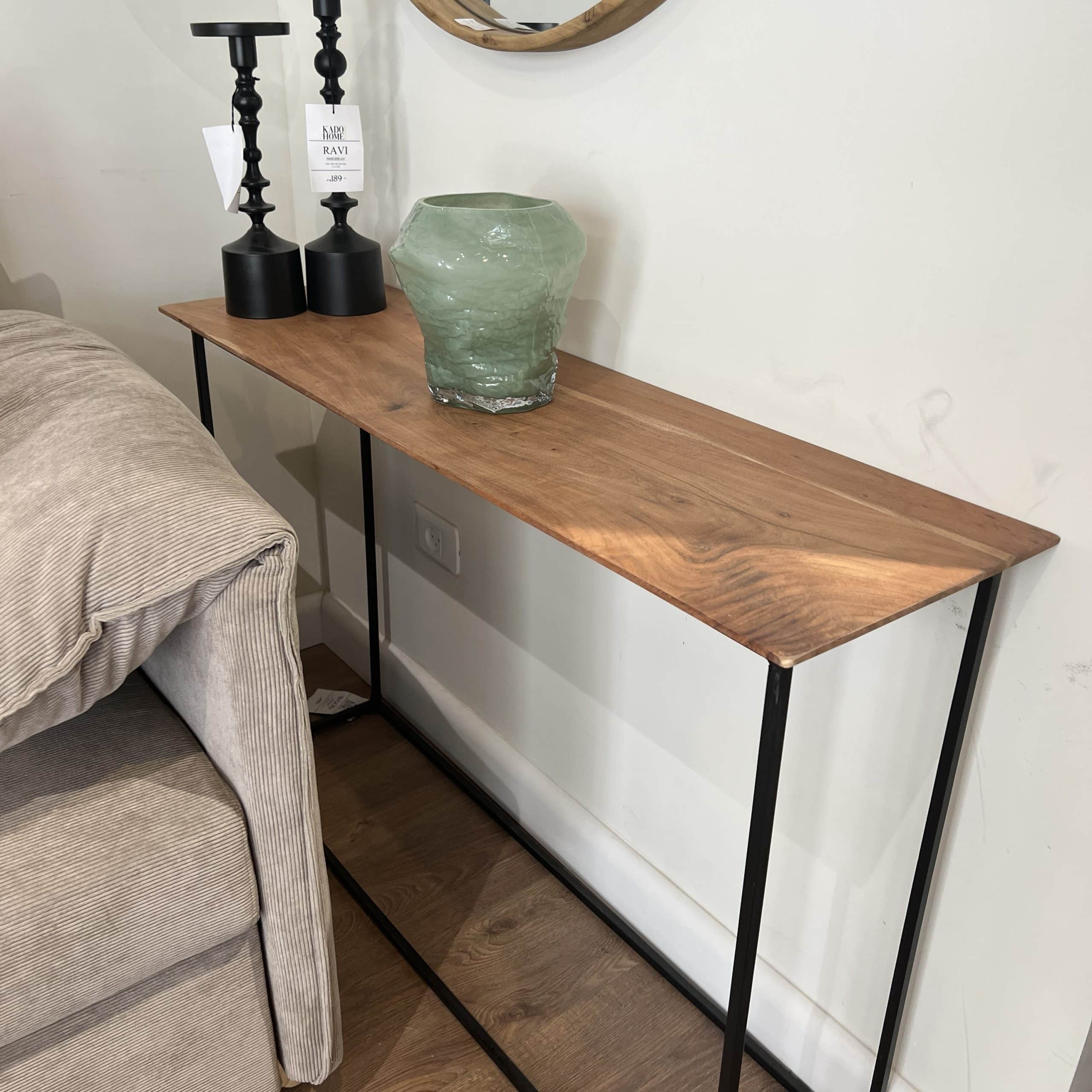 קונסולה דגם ווד סקיני קטנה עץ שיטה רגלי ברזל שחור קונסולה דגם ווד סקיני קטנה עץ שיטה רגלי ברזל שחור