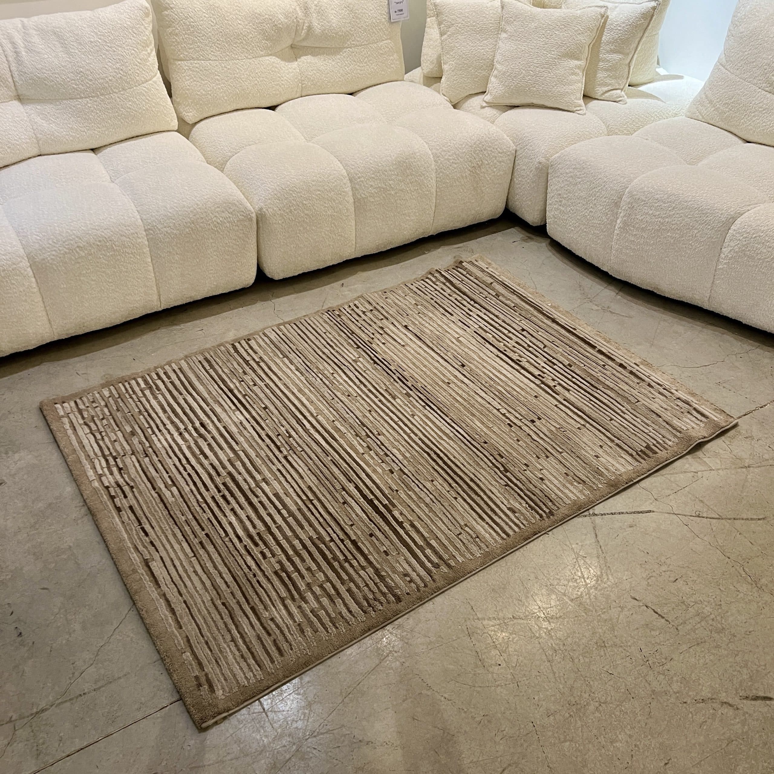 שטיח פסים חום עם מסגרת דגם סנסה