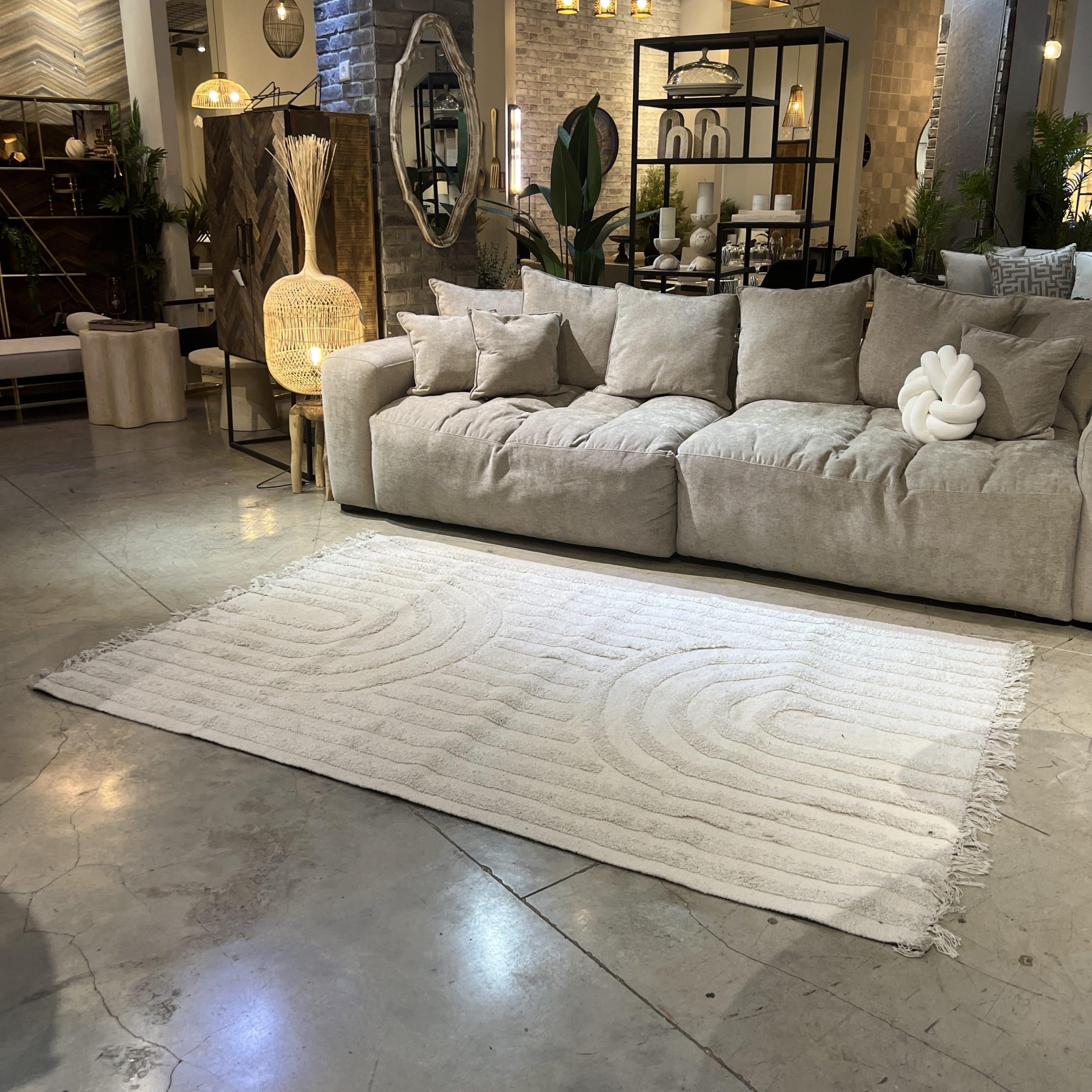 שטיח קשתות פסים בהיר דגם ויפאסנה