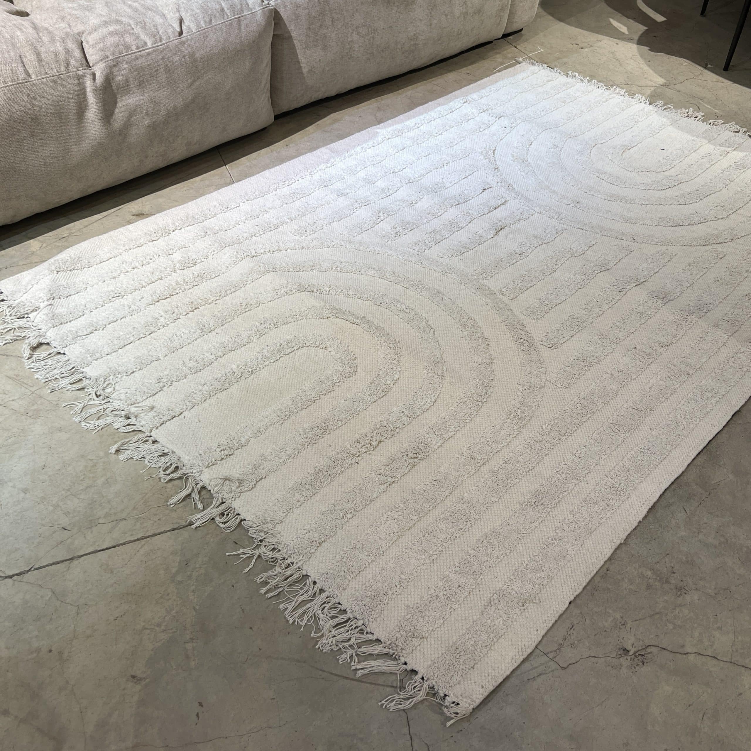 שטיח קשתות פסים בהיר דגם ויפאסנה