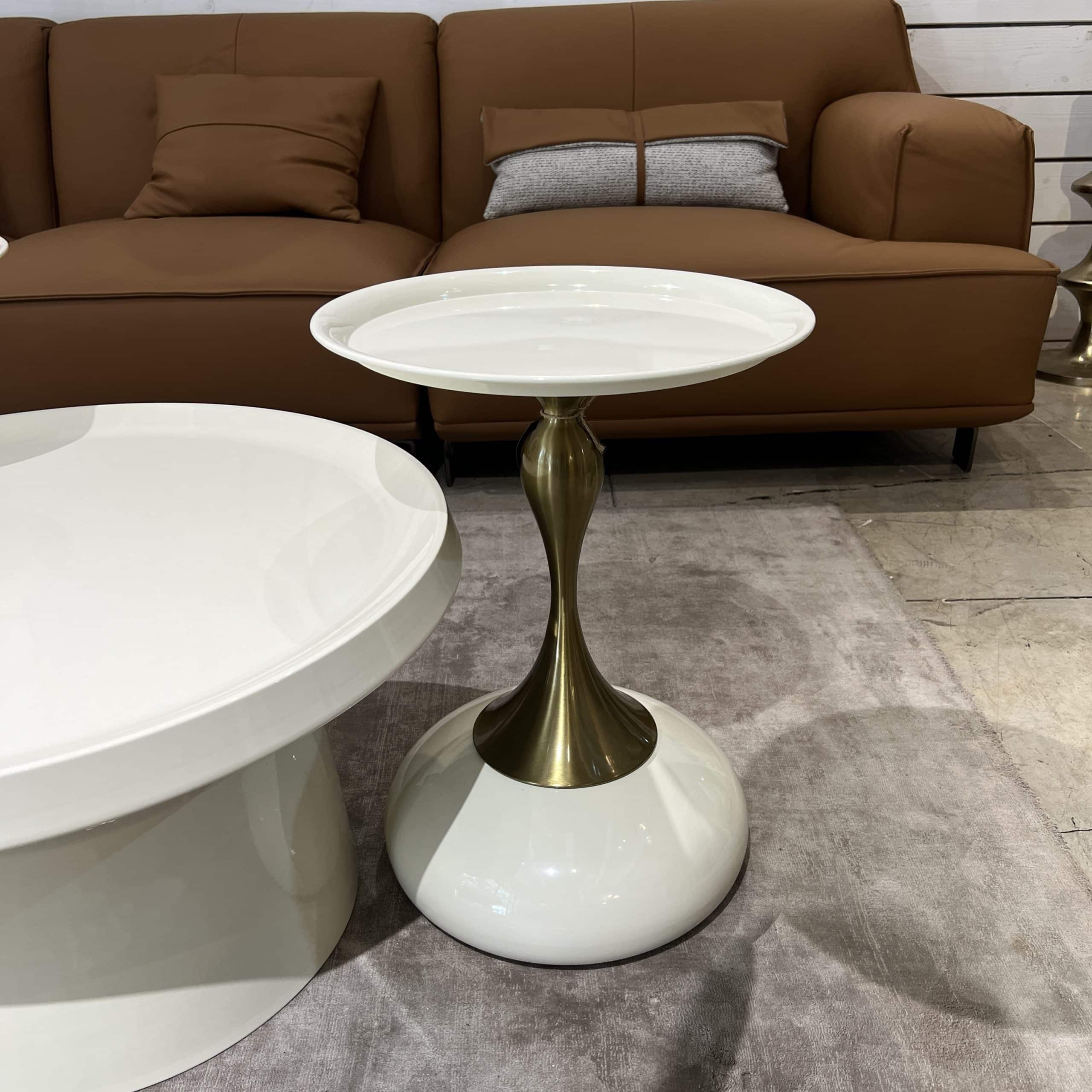 שולחן צד מעוצב סאנד גולד ויולין דגם סופיטל שולחן צד מעוצב סאנד גולד ויולין דגם סופיטל