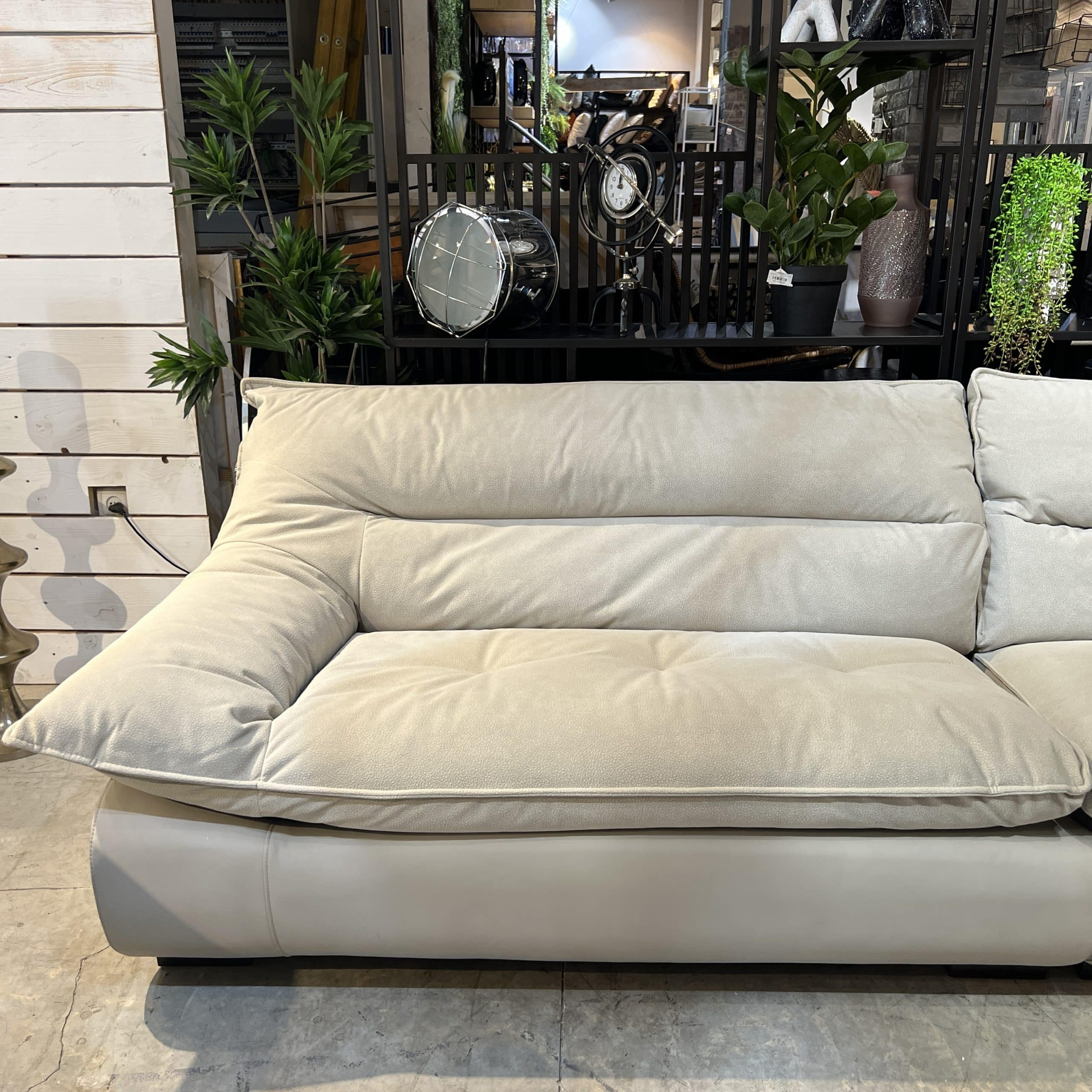 ספה מושב נוצות נשלף רפאלו בד משולב אבן בז 293 דגם סופיטל ספה מושב נוצות נשלף רפאלו בד משולב אבן בז 293 דגם סופיטל