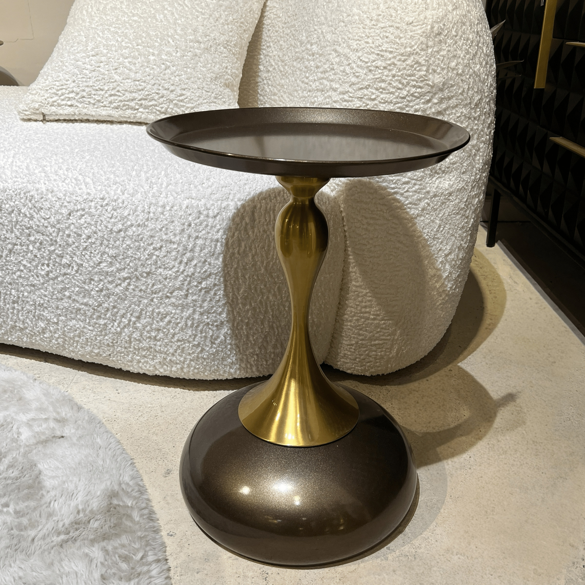 שולחן צד יוקרתי ויולין בראון גולד דגם סופיטל שולחן צד יוקרתי ויולין בראון גולד דגם סופיטל