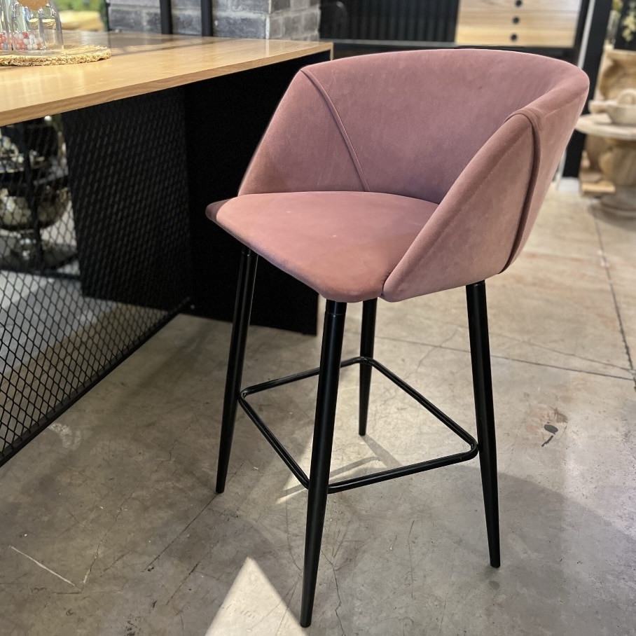 כיסא בר דגם נואר גב מלא ורוד- חיסון אחרון מתצוגה! כיסא בר דגם נואר גב מלא ורוד- חיסון אחרון מתצוגה!