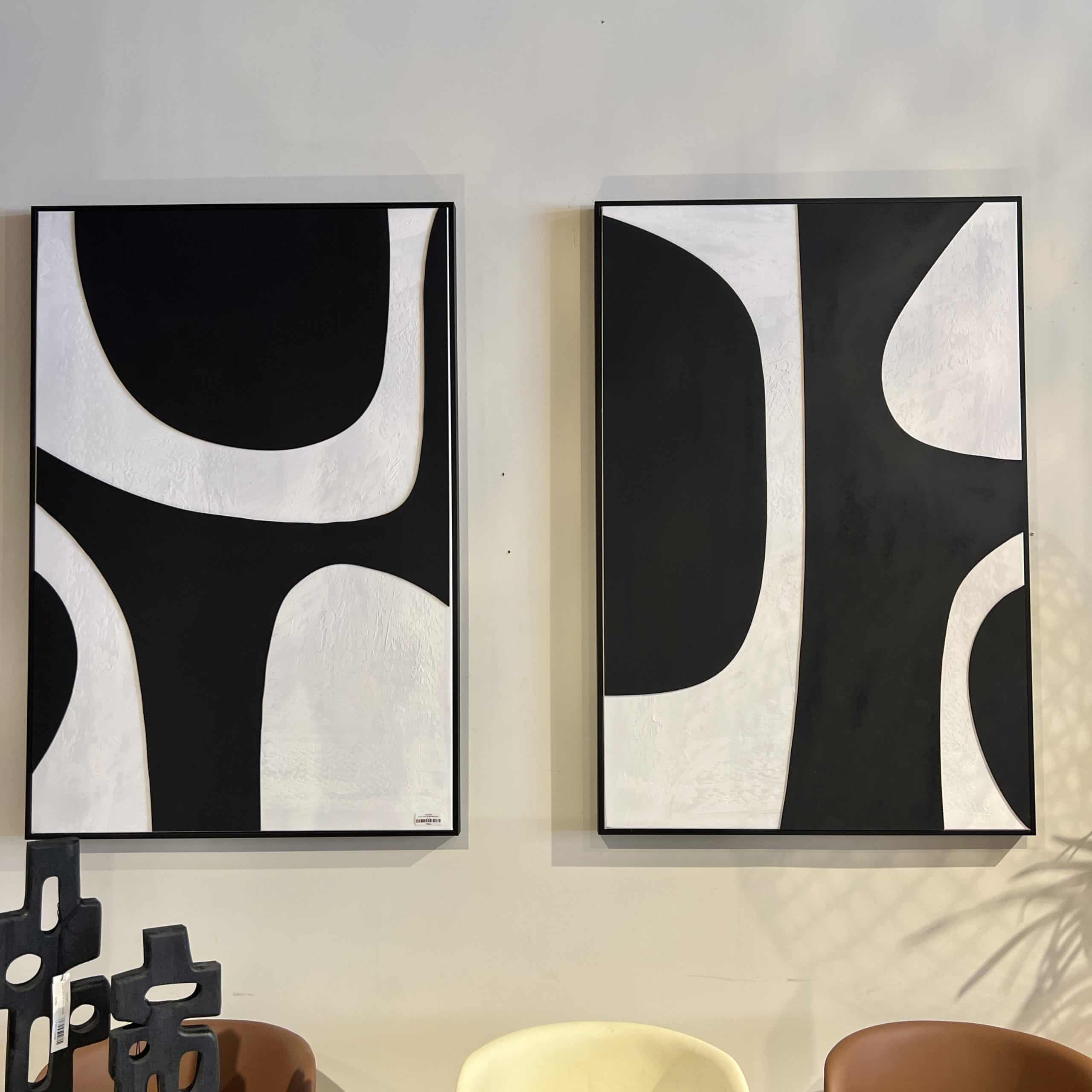 תמונה תבליט שחור לבן עבודת יד בשילוב מסגרת