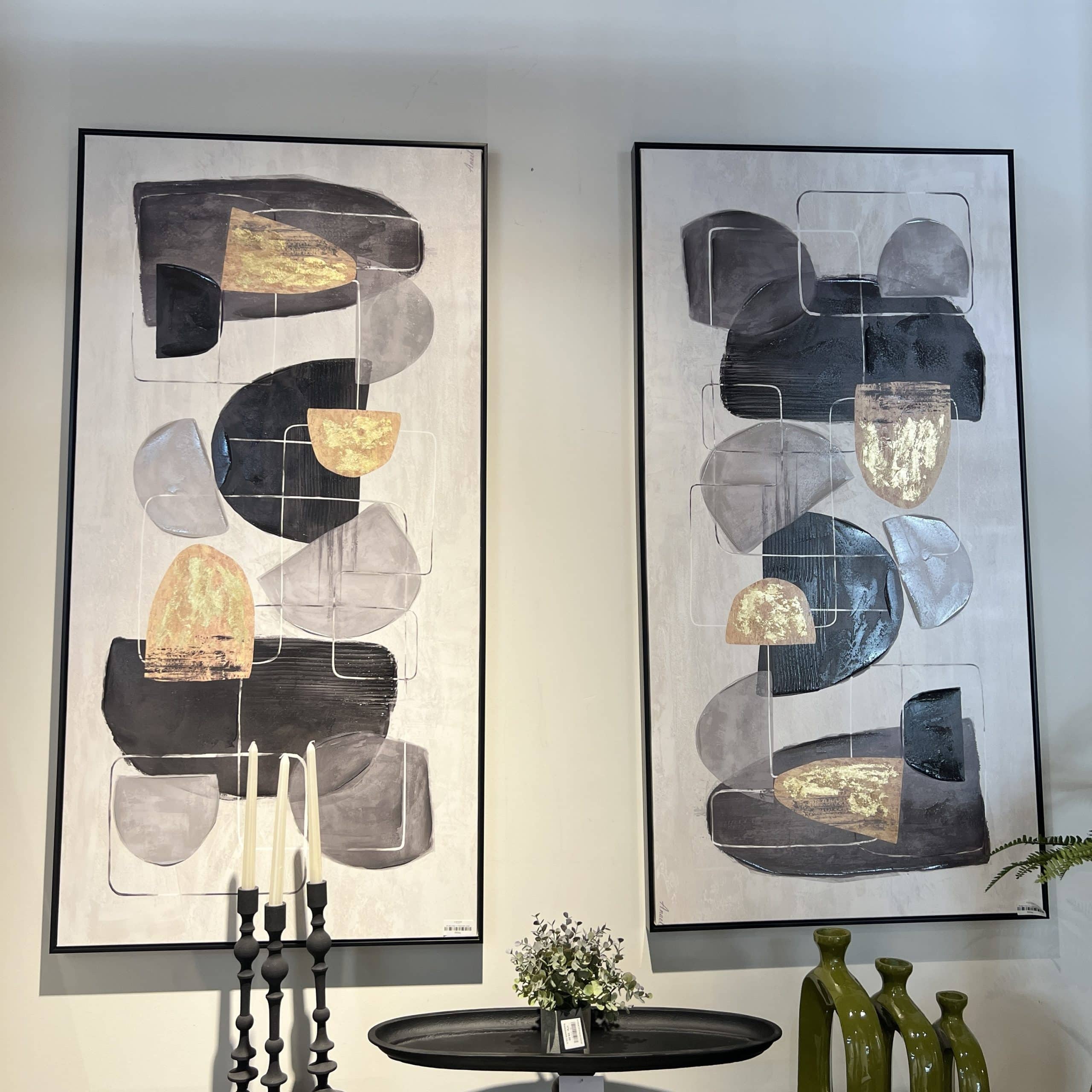 תמונה עבודת יד עיגולים א-סימטרים שחור זהב