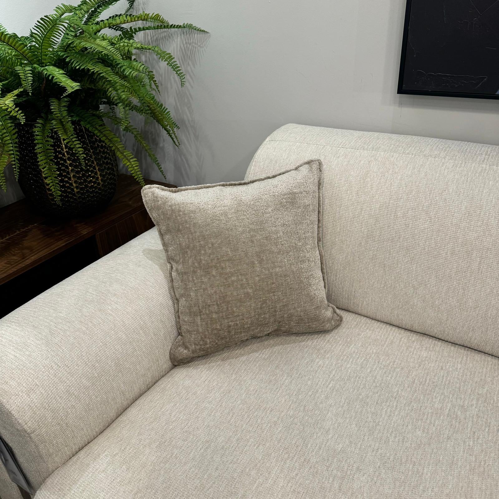 כרית נוי מרובעת מוקה טקסטורה