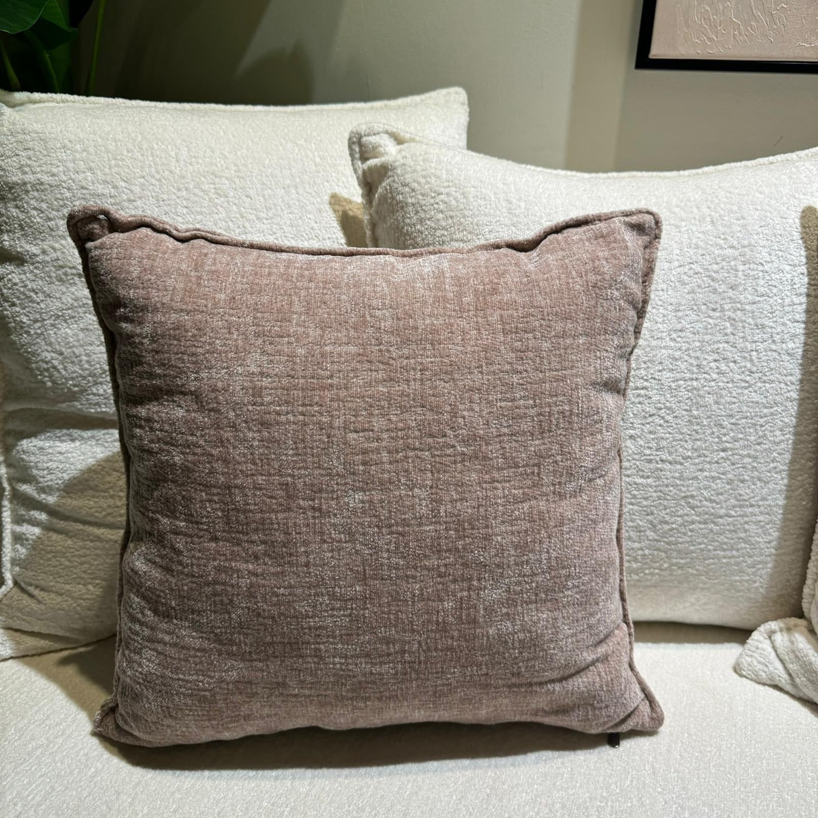 כרית נוי מרובעת ורוד עתיק טקסטורה