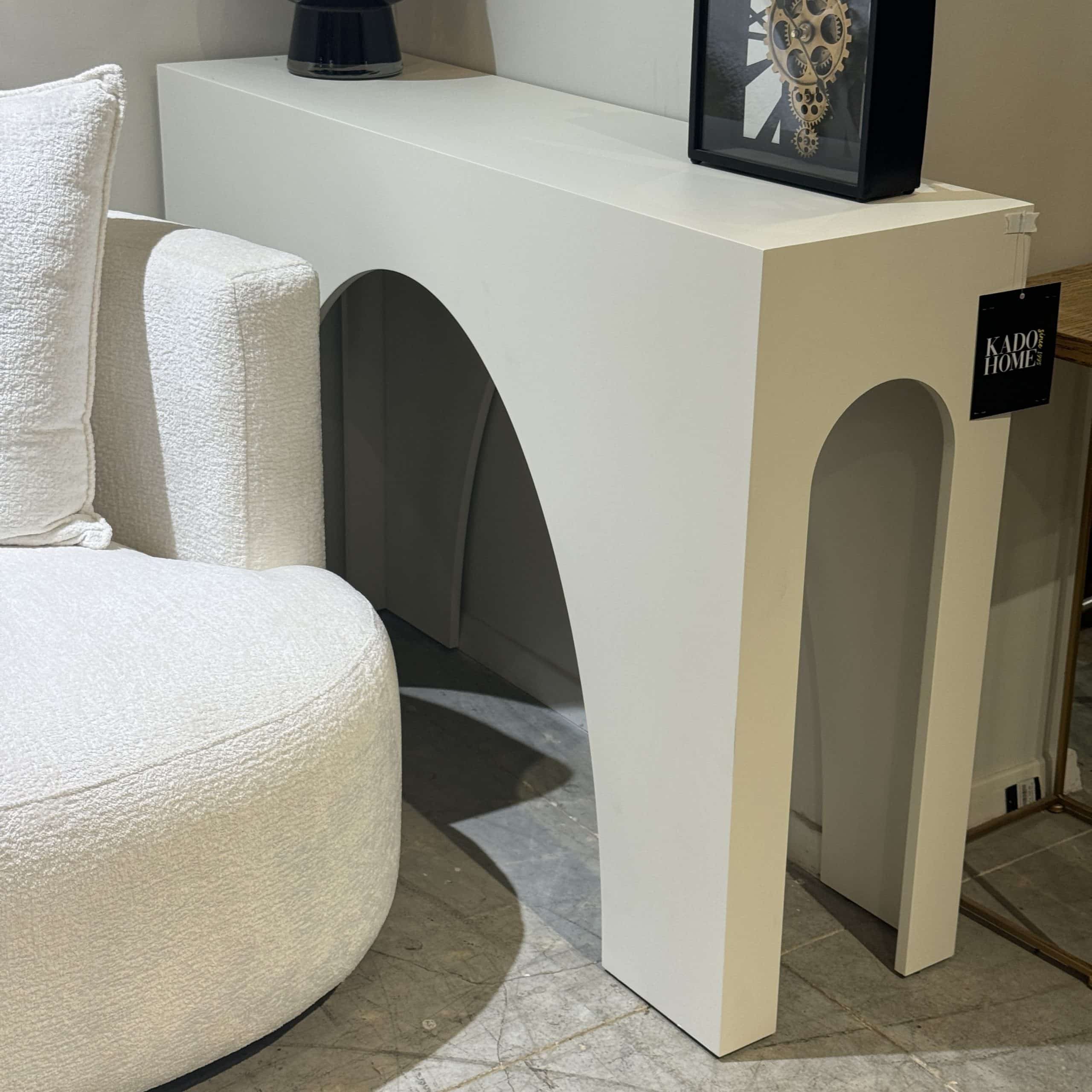 קונסולה מודרנית דגם ים רגל חצי עיגול קונסולה מודרנית דגם ים רגל חצי עיגול