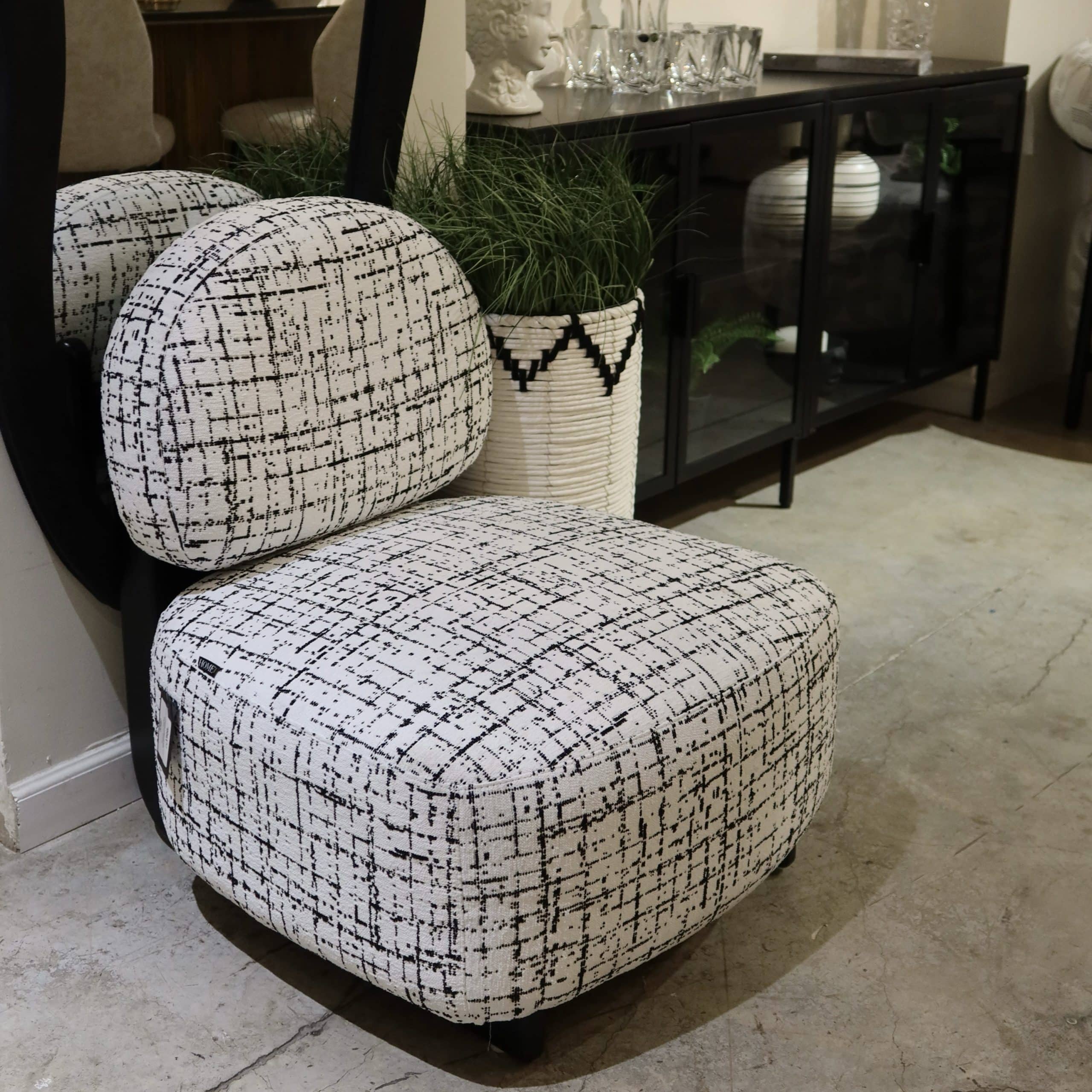 כורסא מעוצבת ניוד גריד שמנת שחור דגם סופיטל - חיסול!! כורסא מעוצבת ניוד גריד שמנת שחור דגם סופיטל - חיסול!!