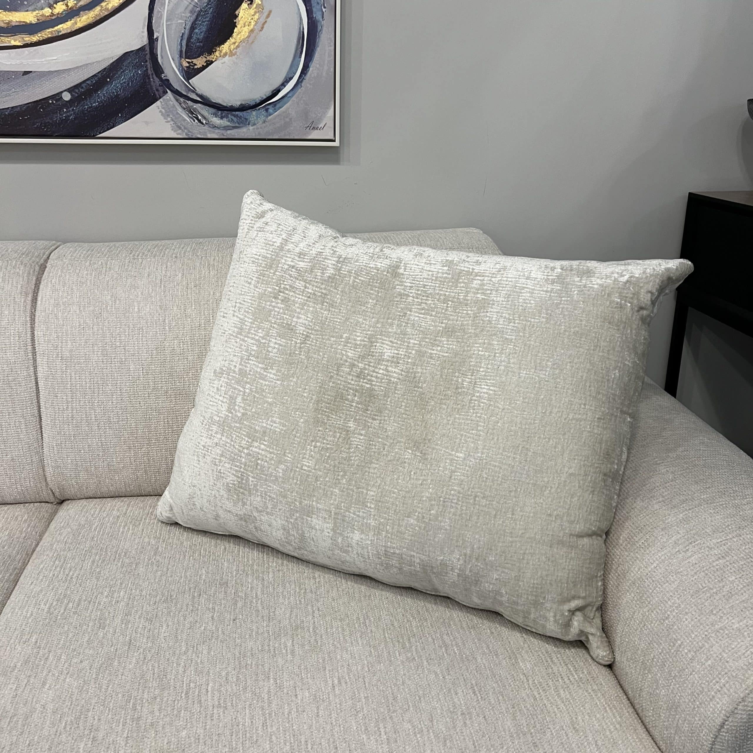 כרית נוי מלבנית שמנת דגם נקי כרית נוי מלבנית שמנת דגם נקי