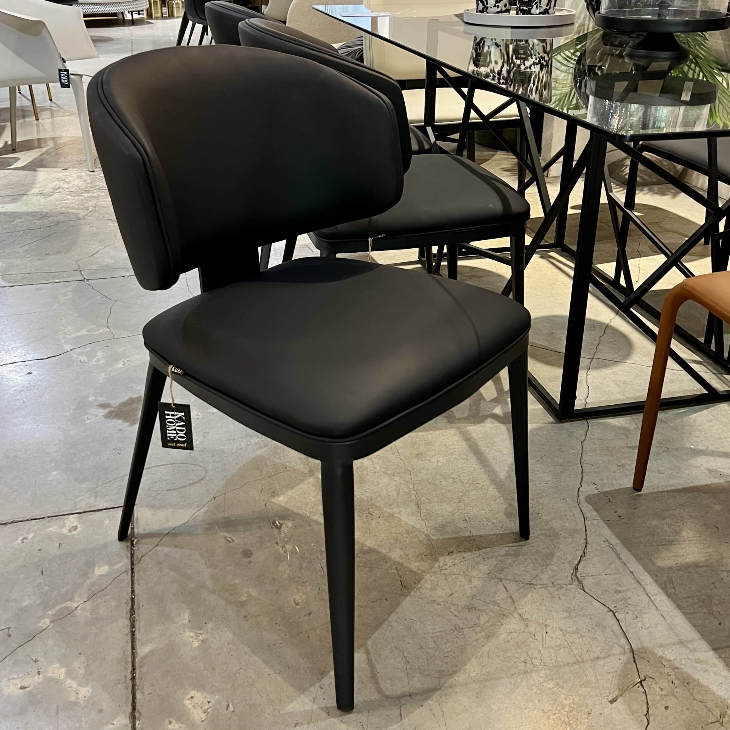 כיסא ונטו דמוי עור שחור דגם סופיטל -הזמנה מוקדמת | מלאי מתחדש 25.10.25 כיסא ונטו דמוי עור שחור דגם סופיטל -הזמנה מוקדמת | מלאי מתחדש 25.10.25