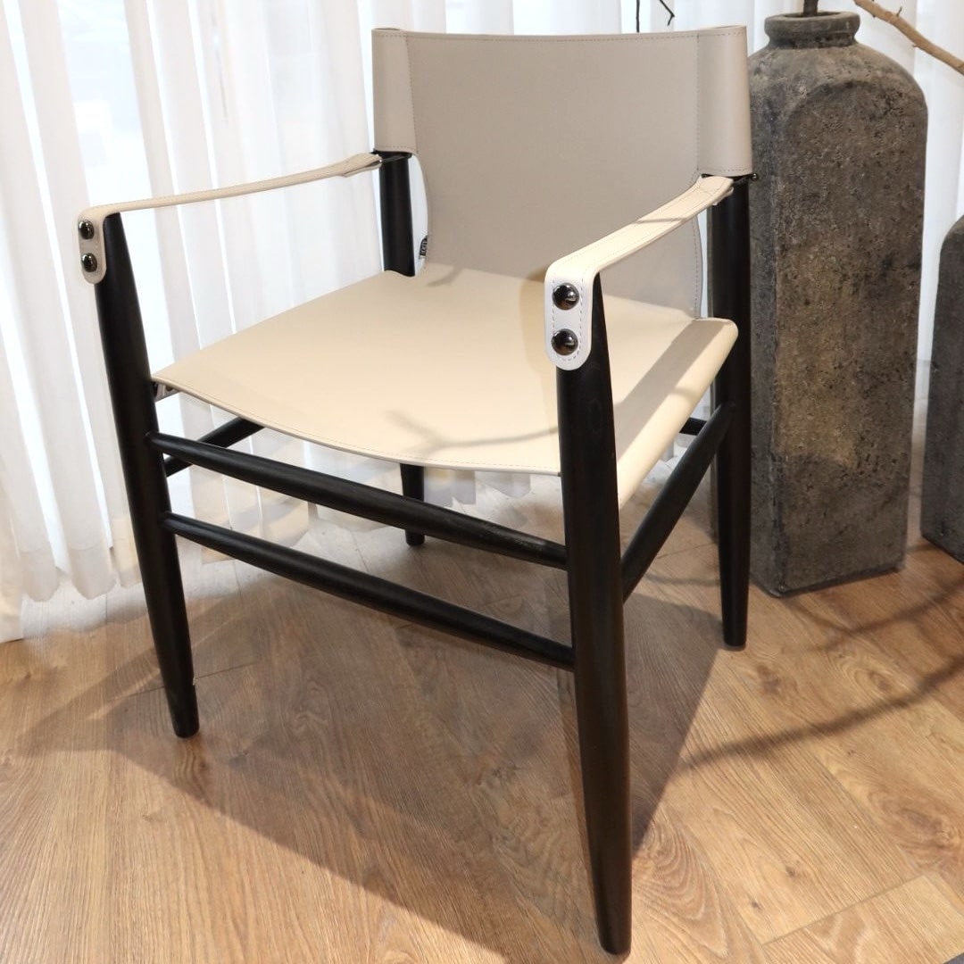 כיסא כורסא אלונסו עור אבן גוף שחור דגם סופיטל כיסא כורסא אלונסו עור אבן גוף שחור דגם סופיטל