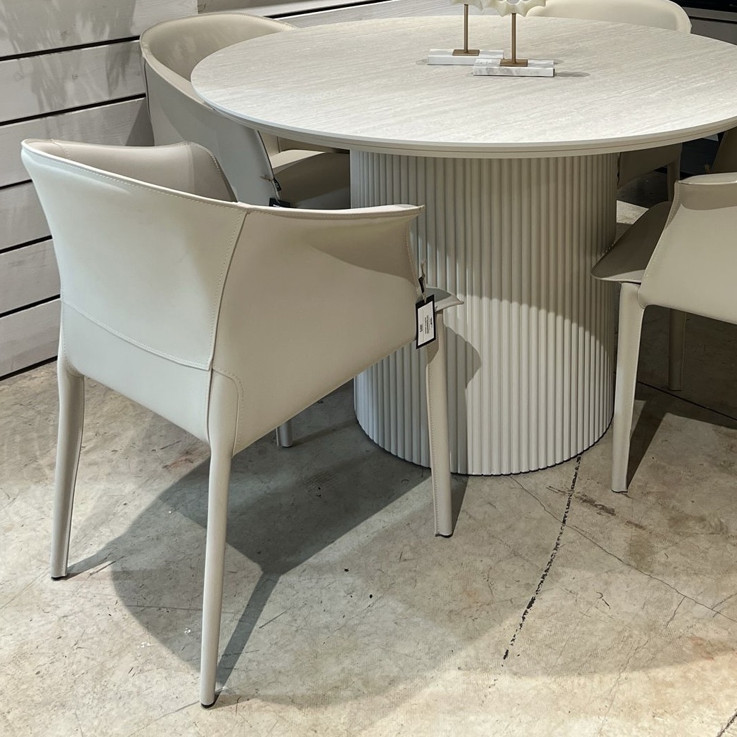 כיסא יוקרתי אלטה דמוי עור אבן דגם סופיטל כיסא יוקרתי אלטה דמוי עור אבן דגם סופיטל