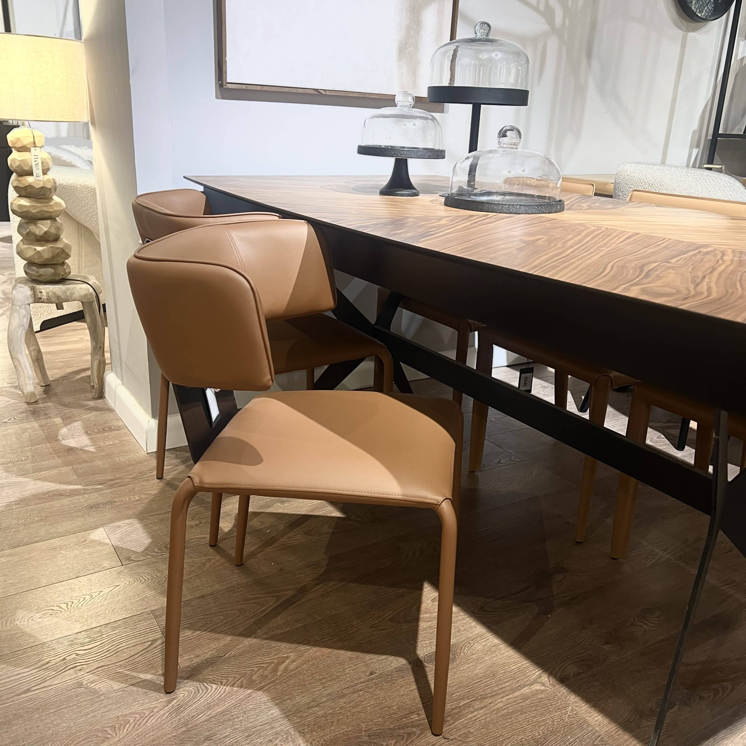 כיסא אורבניק כאמל ברזל שחור דגם סופיטל- אחרון! כיסא אורבניק כאמל ברזל שחור דגם סופיטל- אחרון!