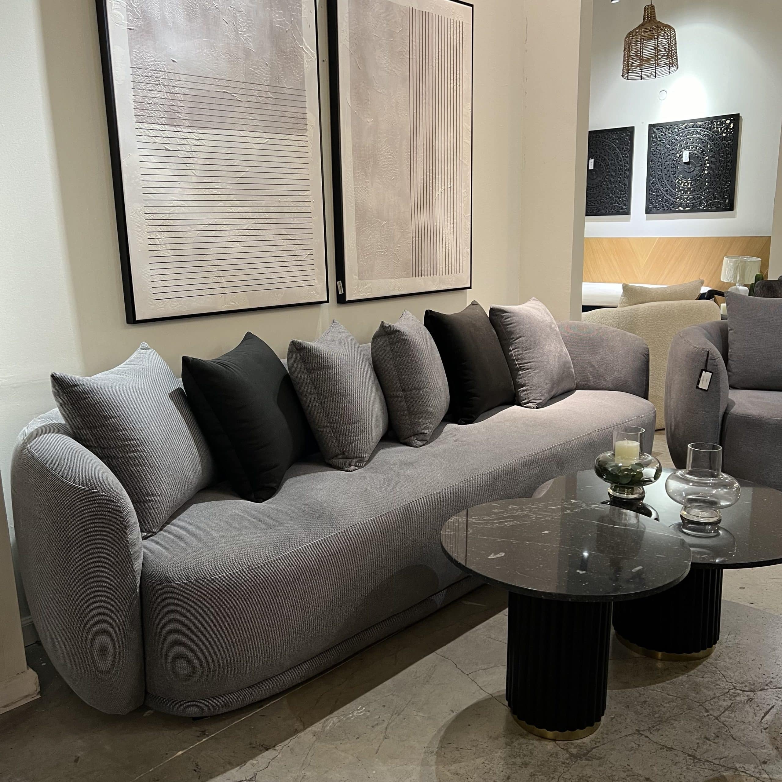 ספה מעוצבת דגם מיאמי 2.5 מטר- אחרונה מתצוגה! ספה מעוצבת דגם מיאמי 2.5 מטר- אחרונה מתצוגה!