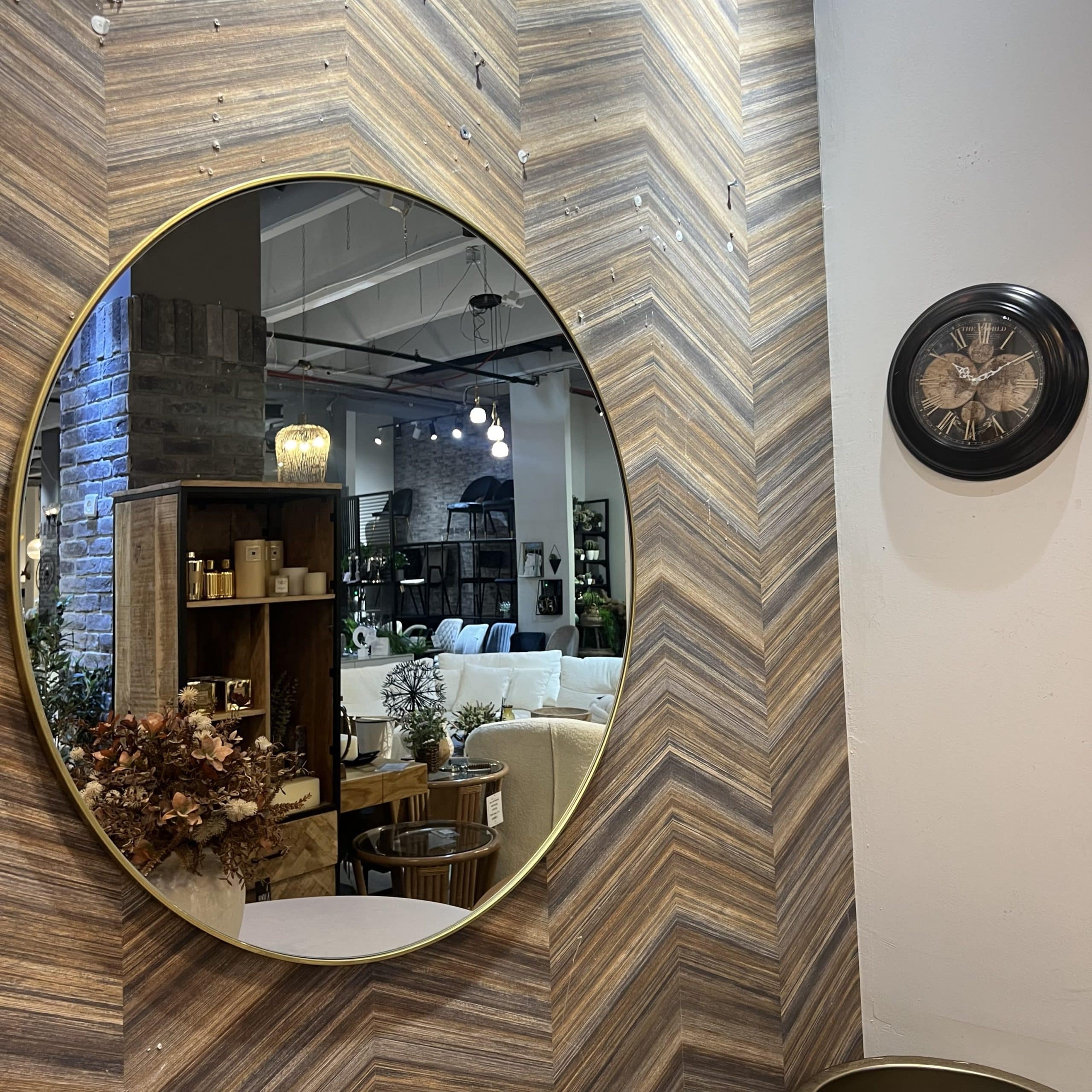 שעון שחור קוטר 30 ס״מ גלובוסים חומים דגם איקו שעון שחור קוטר 30 ס״מ גלובוסים חומים דגם איקו