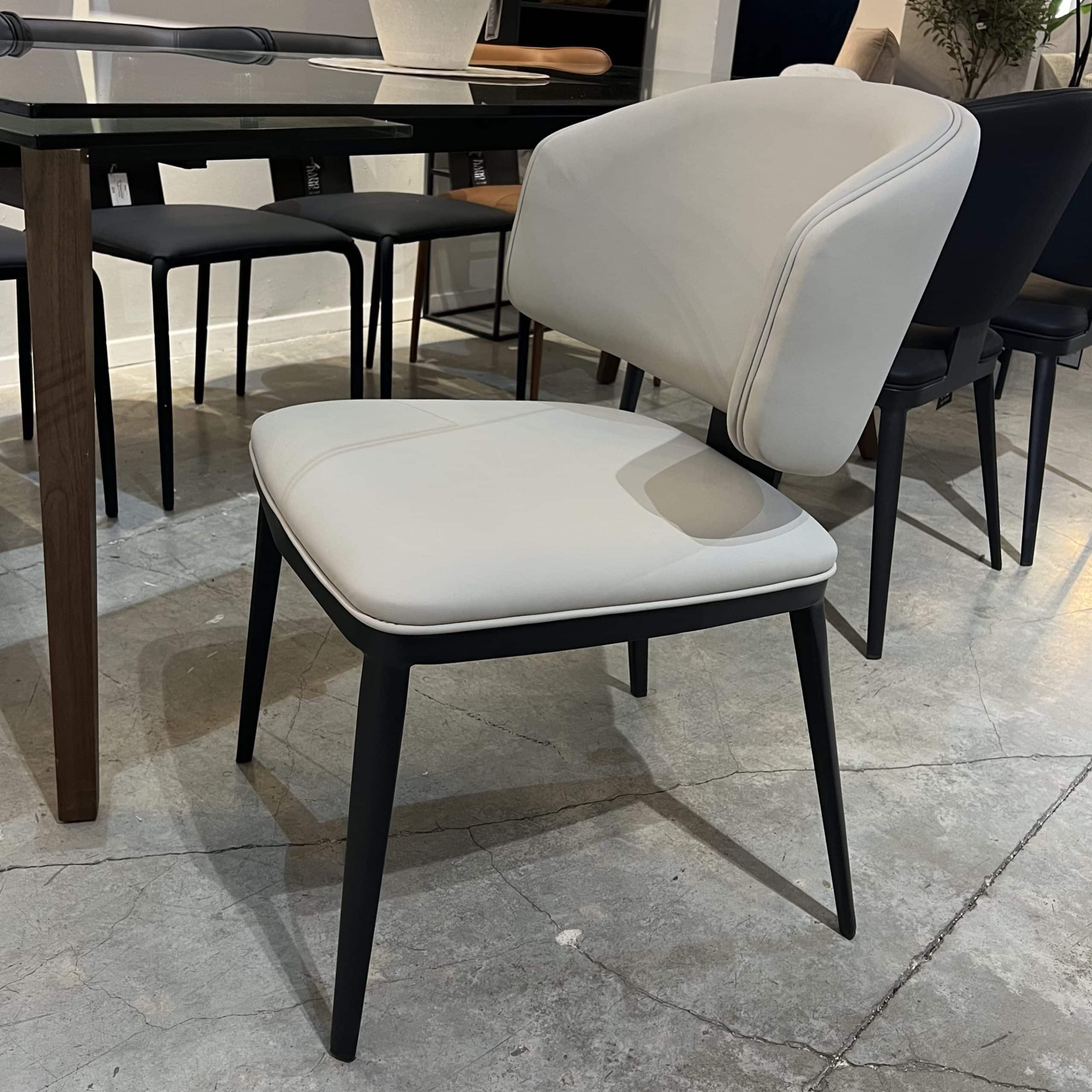 כיסא ונטו דמוי עור בטון דגם סופיטל- במלאי!! כיסא ונטו דמוי עור בטון דגם סופיטל- במלאי!!