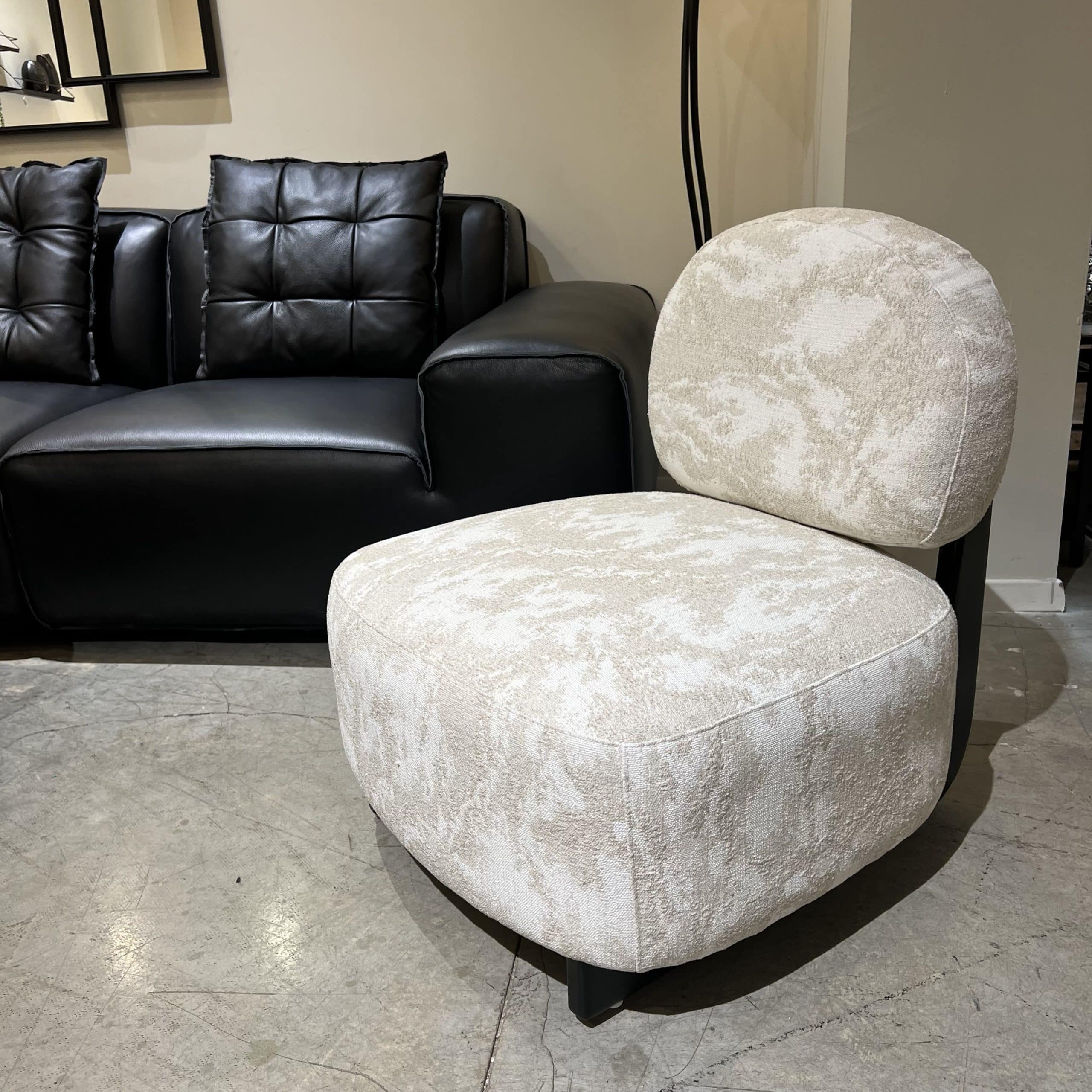 כורסא מעוצבת ניוד אבן בז דגם סופיטל - אחרונה בחיסול!! כורסא מעוצבת ניוד אבן בז דגם סופיטל - אחרונה בחיסול!!