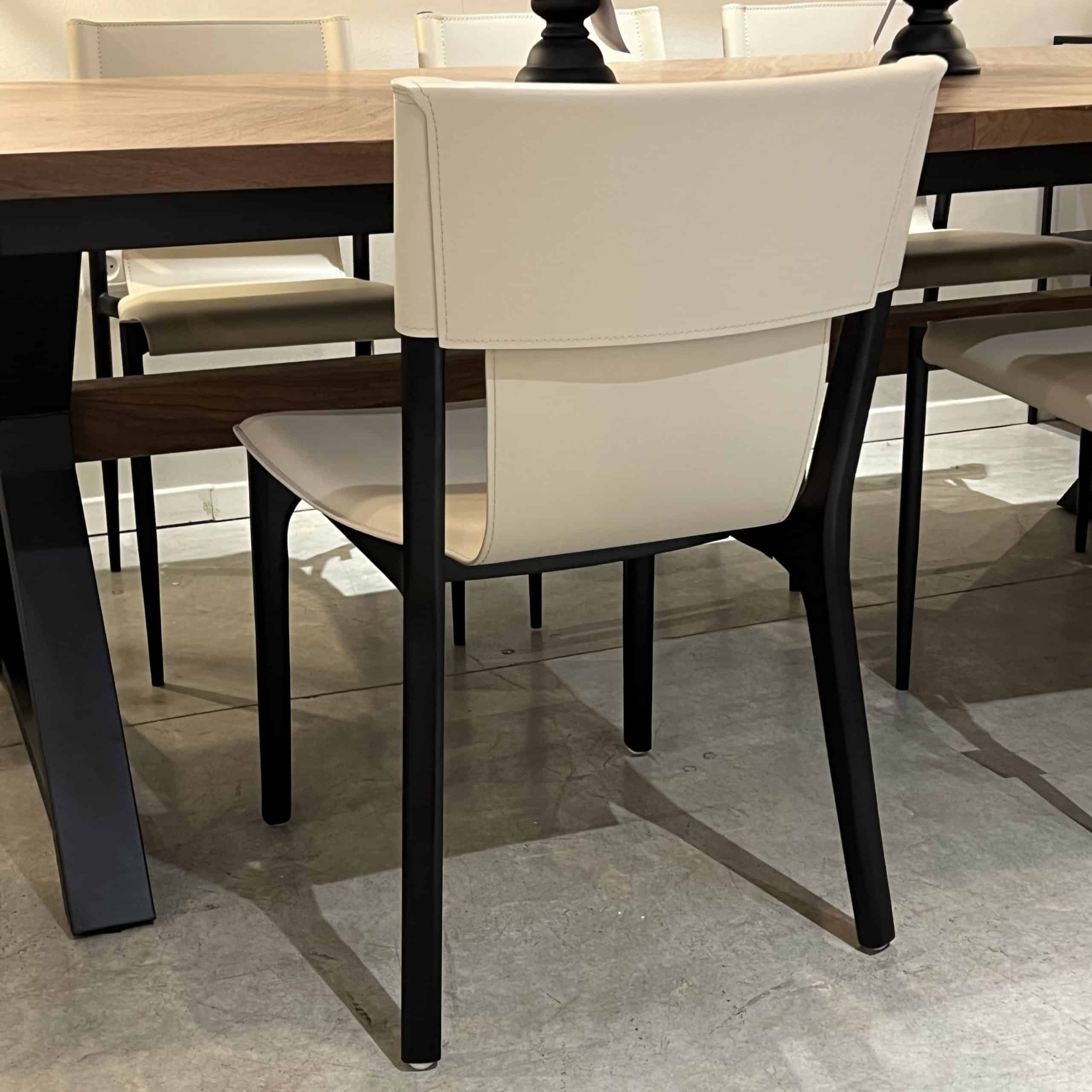 כיסא ברטין עור אבן עץ שחור דגם סופיטל- בייבוא אישי | 60יום כיסא ברטין עור אבן עץ שחור דגם סופיטל- בייבוא אישי | 60יום