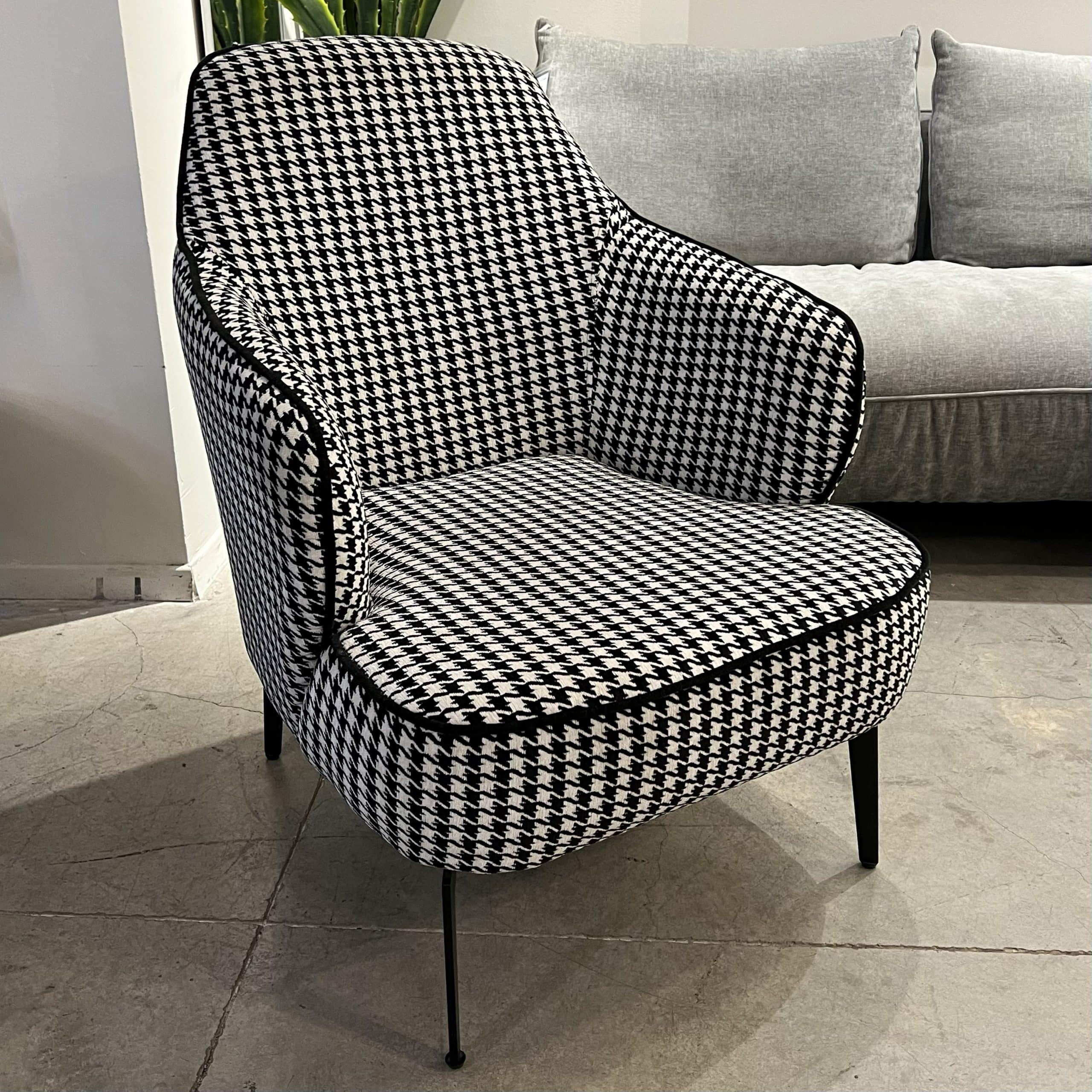 כורסא מעוצבת דגם ג׳ונס בעיצוב אישי כורסא מעוצבת דגם ג׳ונס בעיצוב אישי