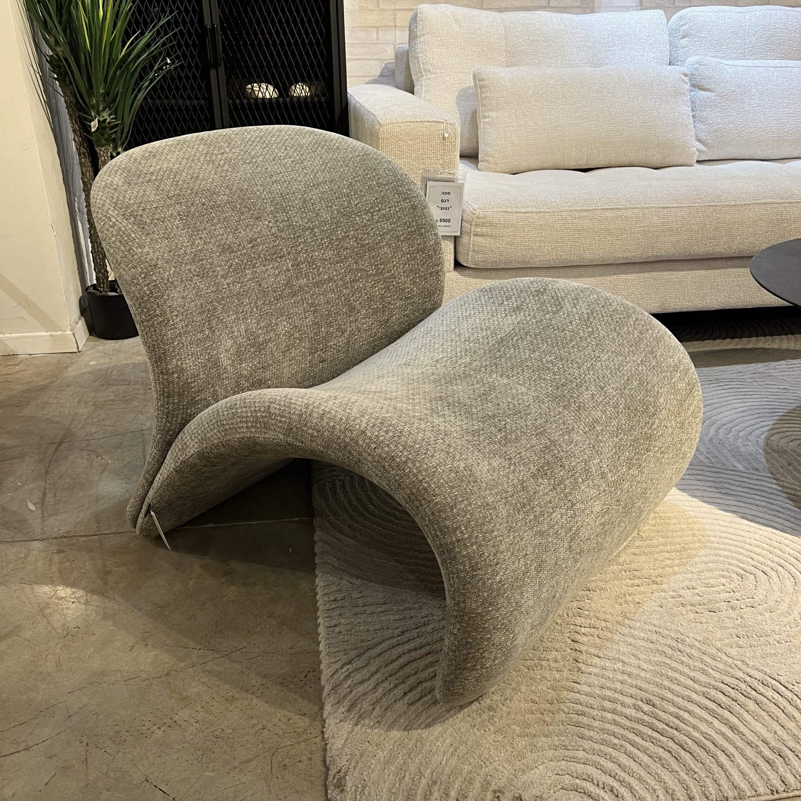 כורסא יוקרתית מוניקה בד אריג אפור דגם גרייס כורסא יוקרתית מוניקה בד אריג אפור דגם גרייס