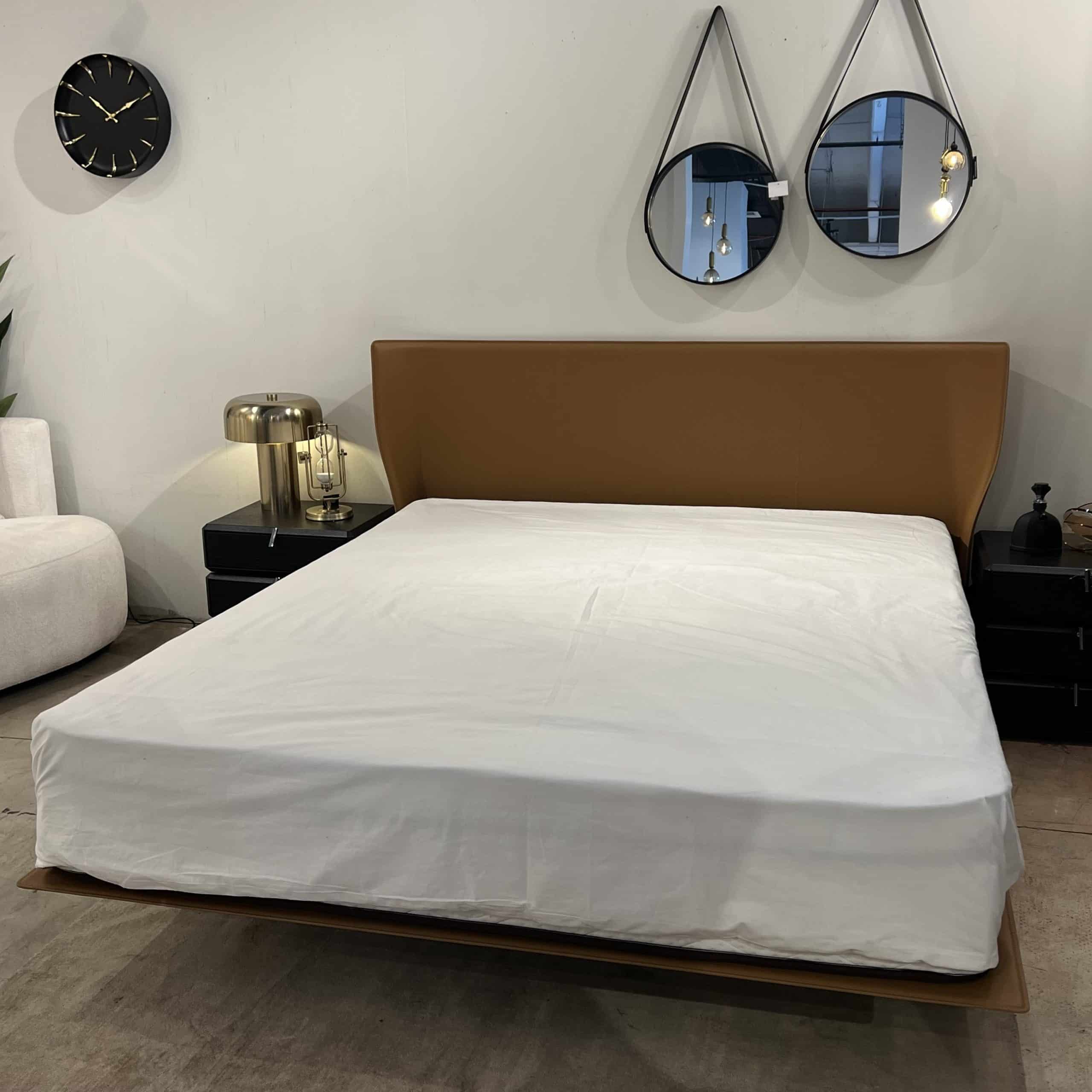 מיטה מונטנגרו דמוי עור כאמל 180/200 דגם סופיטל מיטה מונטנגרו דמוי עור כאמל 180/200 דגם סופיטל