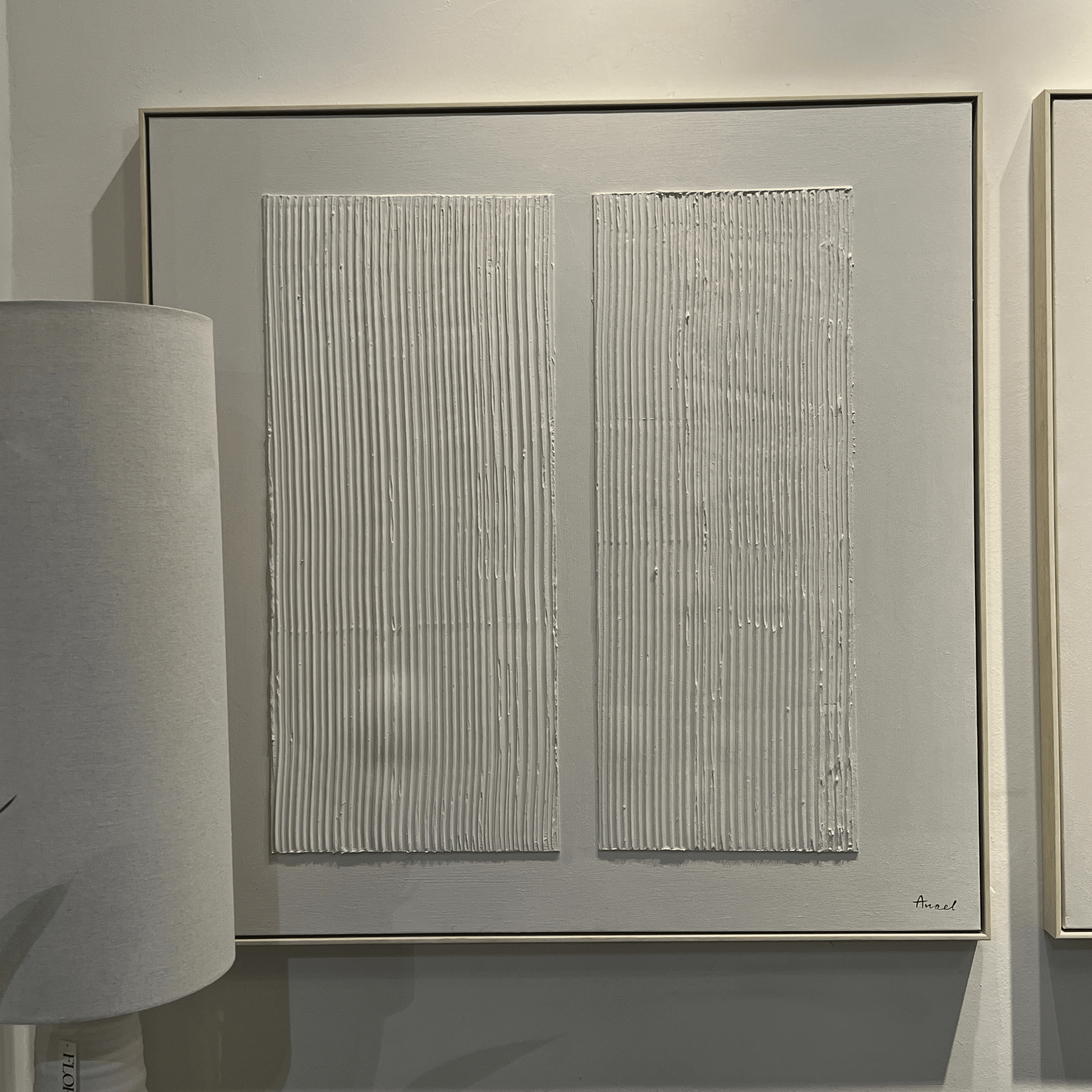 תמונה אנאל דגם R בשילוב תבליט בד תמונה אנאל דגם R בשילוב תבליט בד