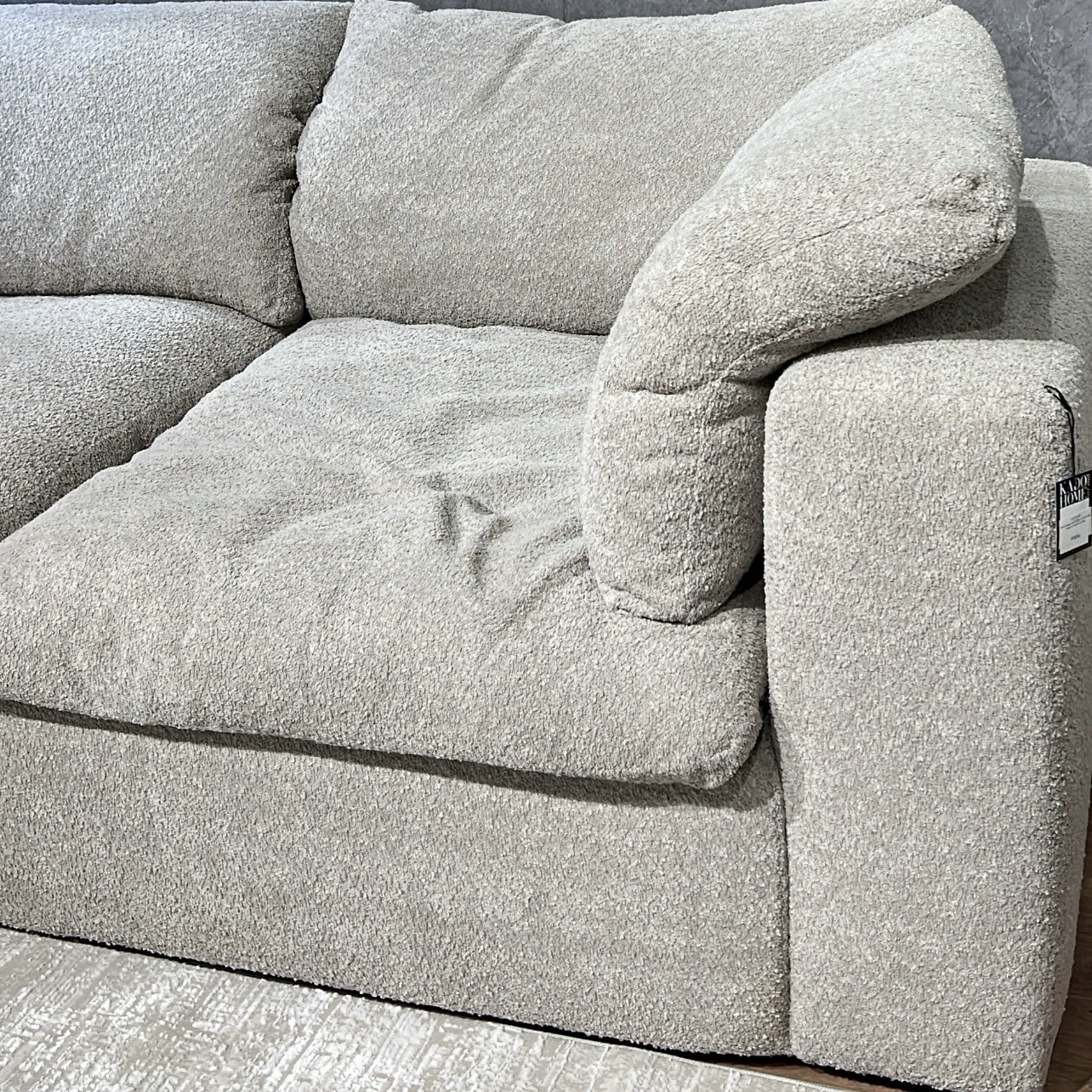 ספה רכה ומפנקת לסלון דגם ניקי ספה רכה ומפנקת לסלון דגם ניקי