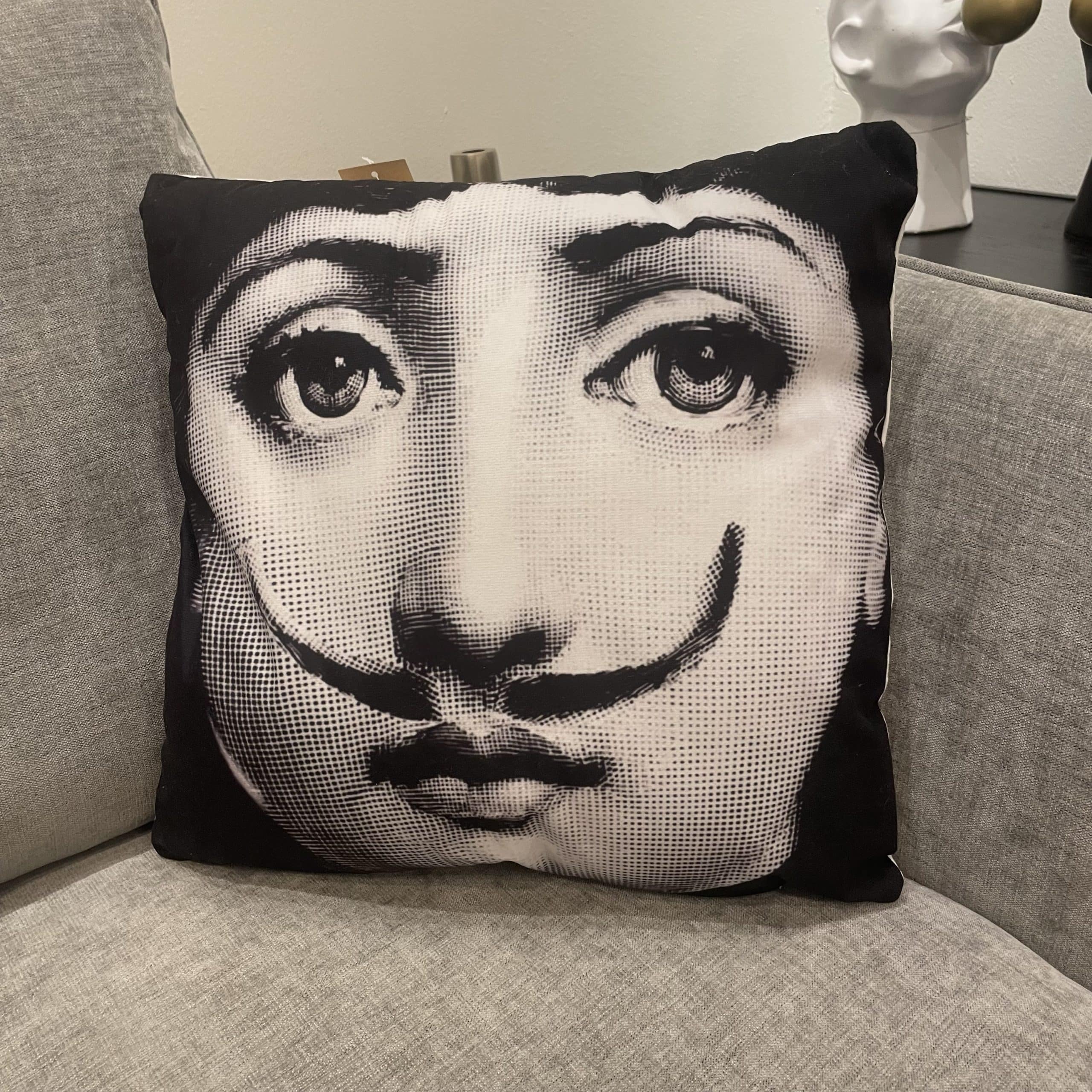 כרית נוי דגם ורוניק 45/45 שפם כרית נוי דגם ורוניק 45/45 שפם