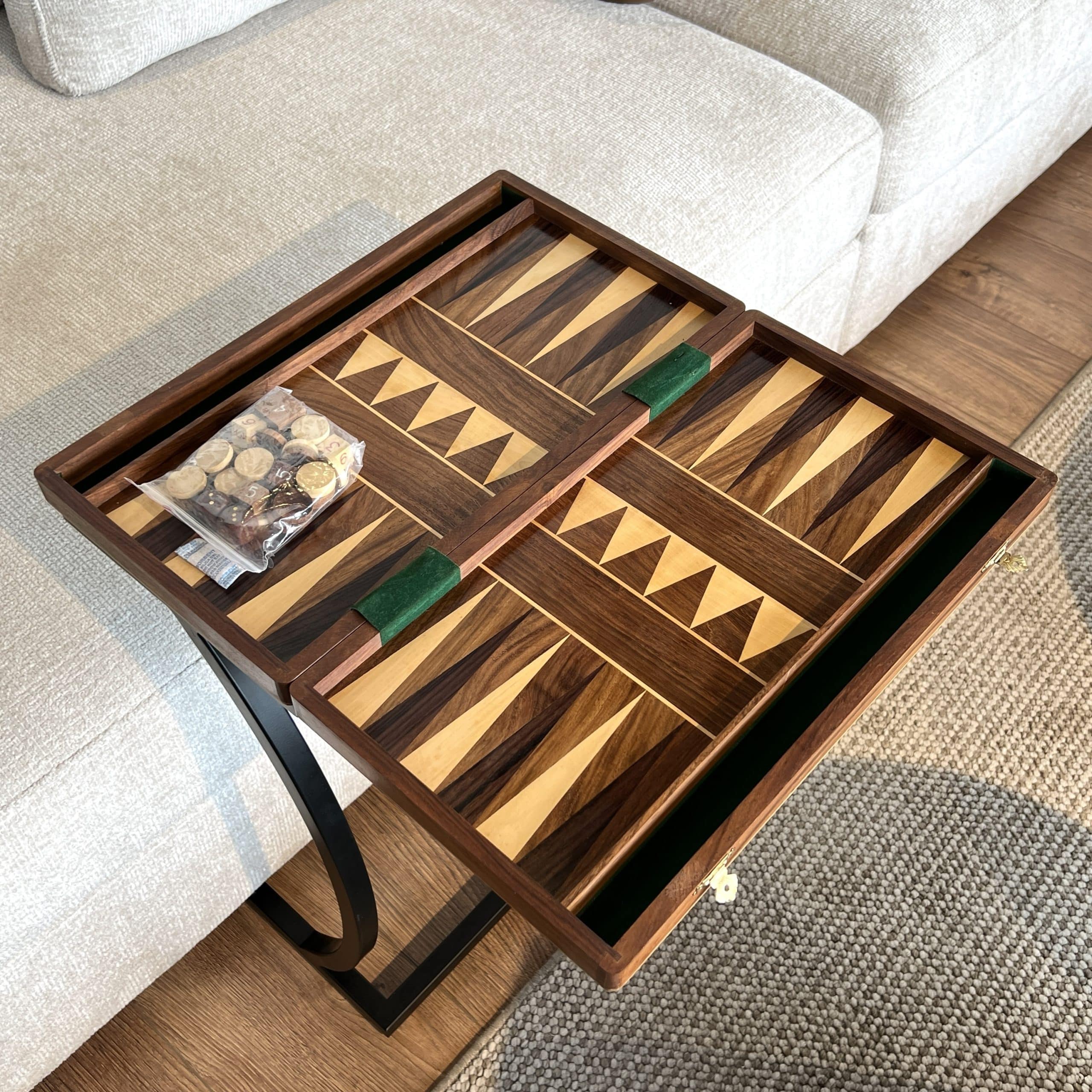 נשכן שש בש + כלים עץ רגל ברזל שחור דגם סוניל - אחרון במלאי! נשכן שש בש + כלים עץ רגל ברזל שחור דגם סוניל - אחרון במלאי!