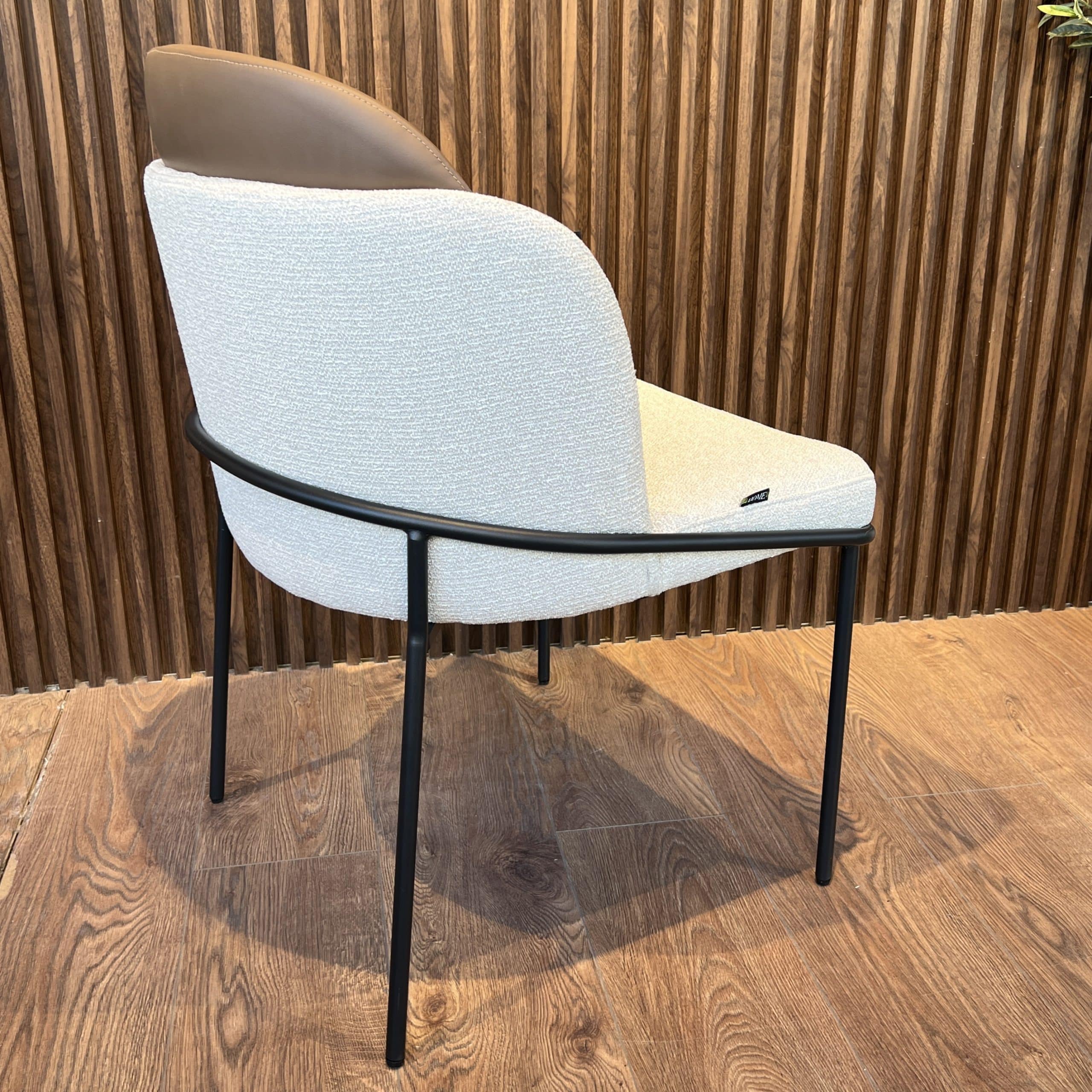 כיסא איתי דגם מנדי אריג שמנת גב כאמל כיסא איתי דגם מנדי אריג שמנת גב כאמל