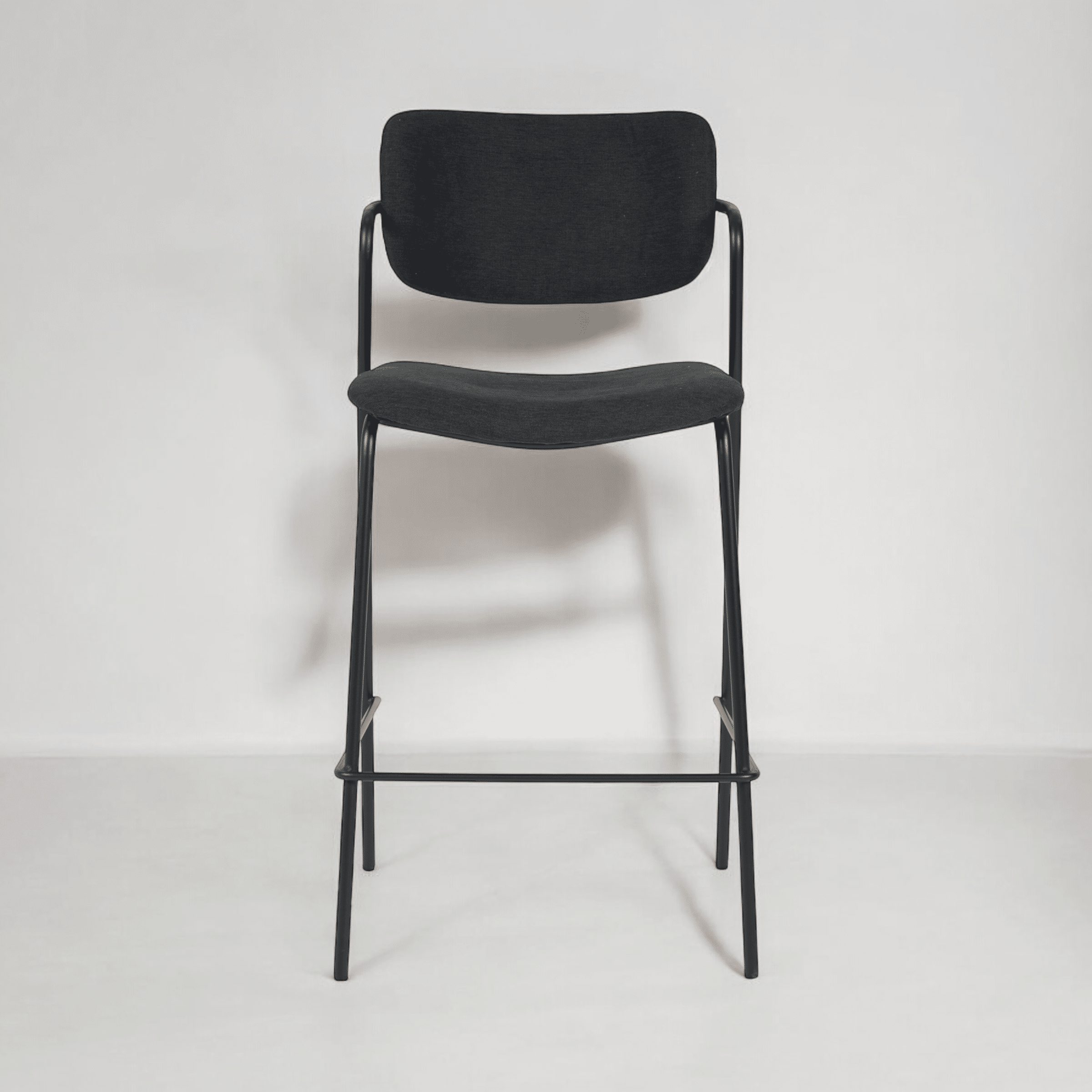 כיסא בר דגם לוסיאן בד אריג שחור אפור - SALE אחרונים במלאי!