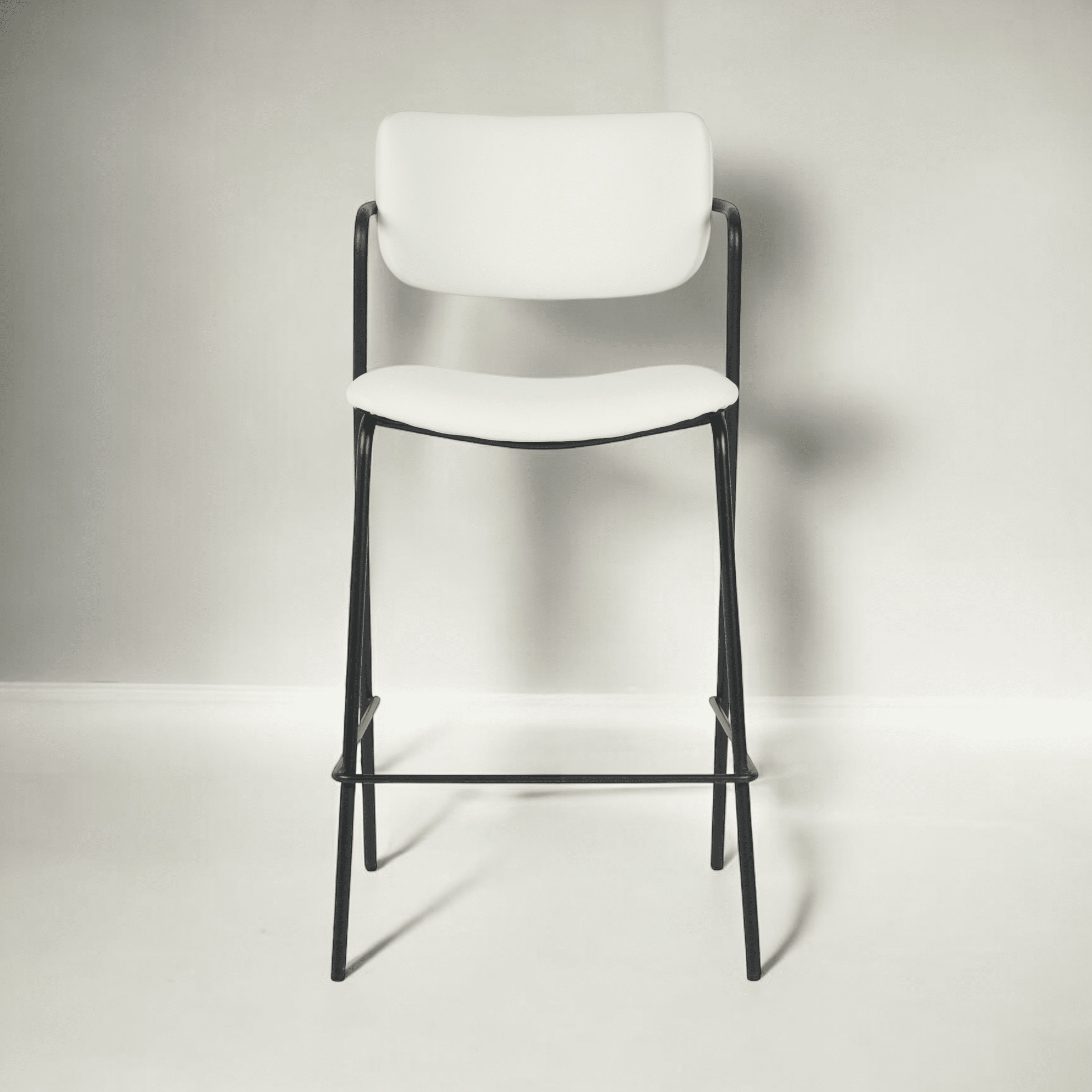 כיסא בר דגם לוסיאן בד דמוי עור שמנת - SALE - אחרון במלאי!