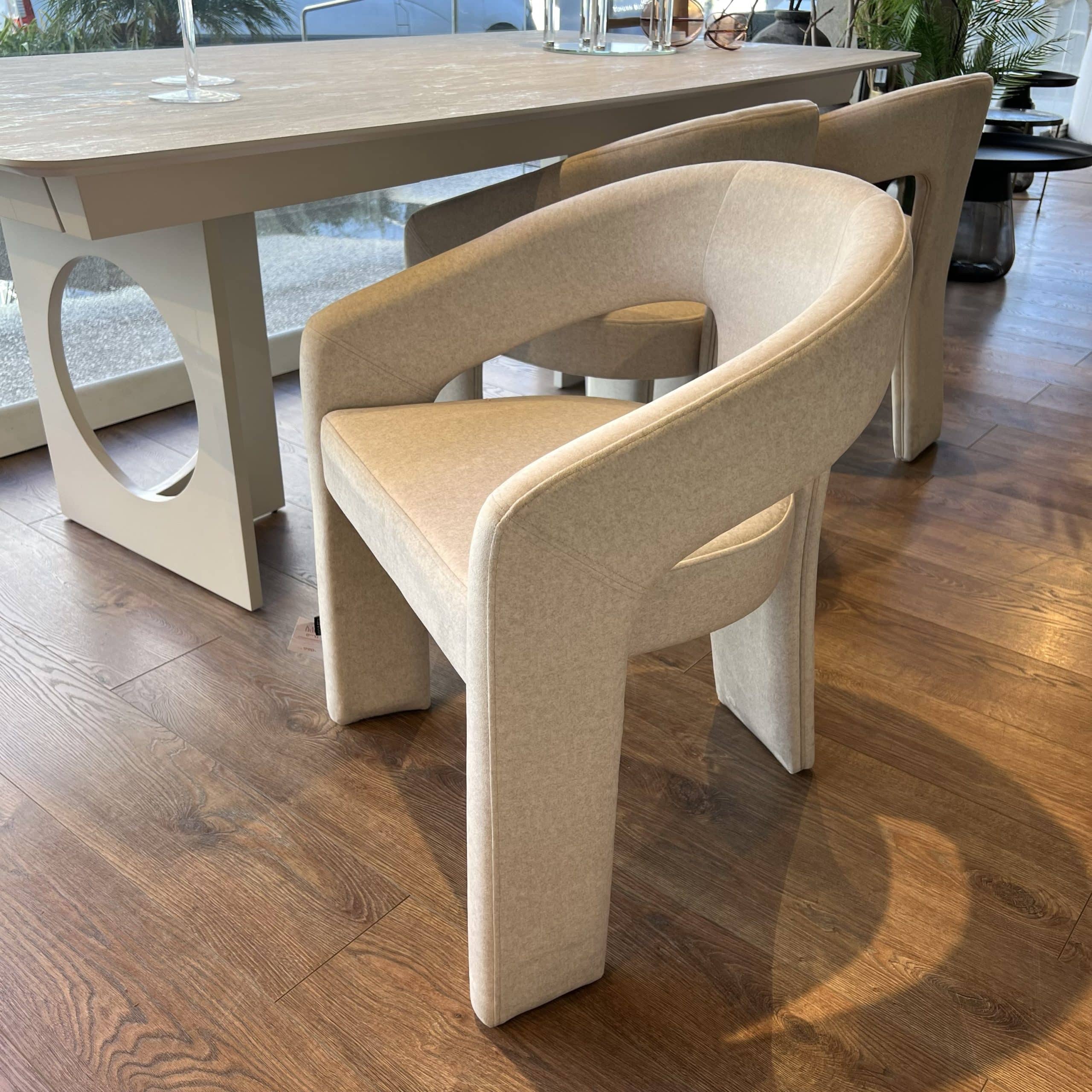 כיסא כורסא פרינסס גוון אבן דגם גרייס - אחרון כיסא כורסא פרינסס גוון אבן דגם גרייס - אחרון