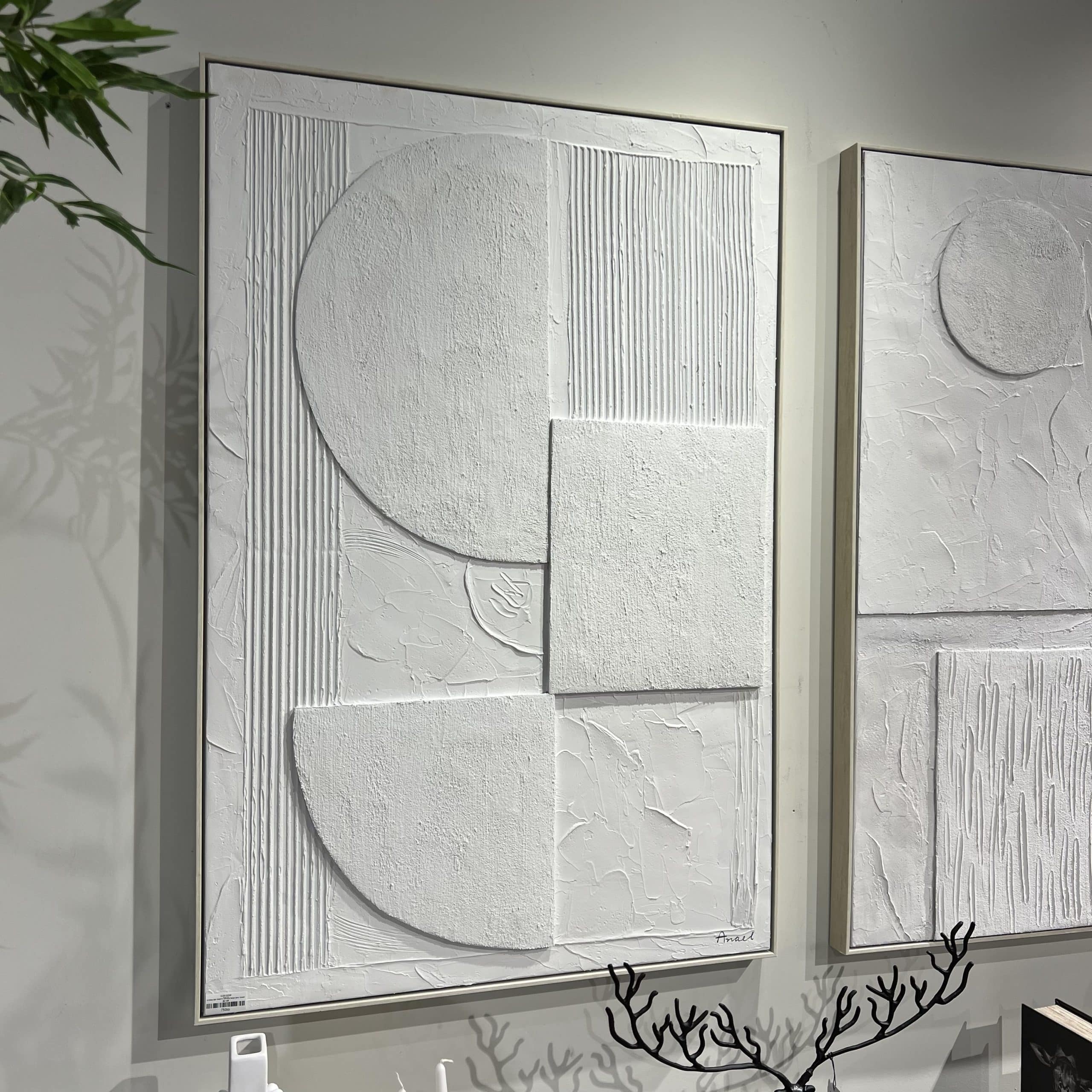 תמונה עבודת יד תבליט לבן דגם אנאל