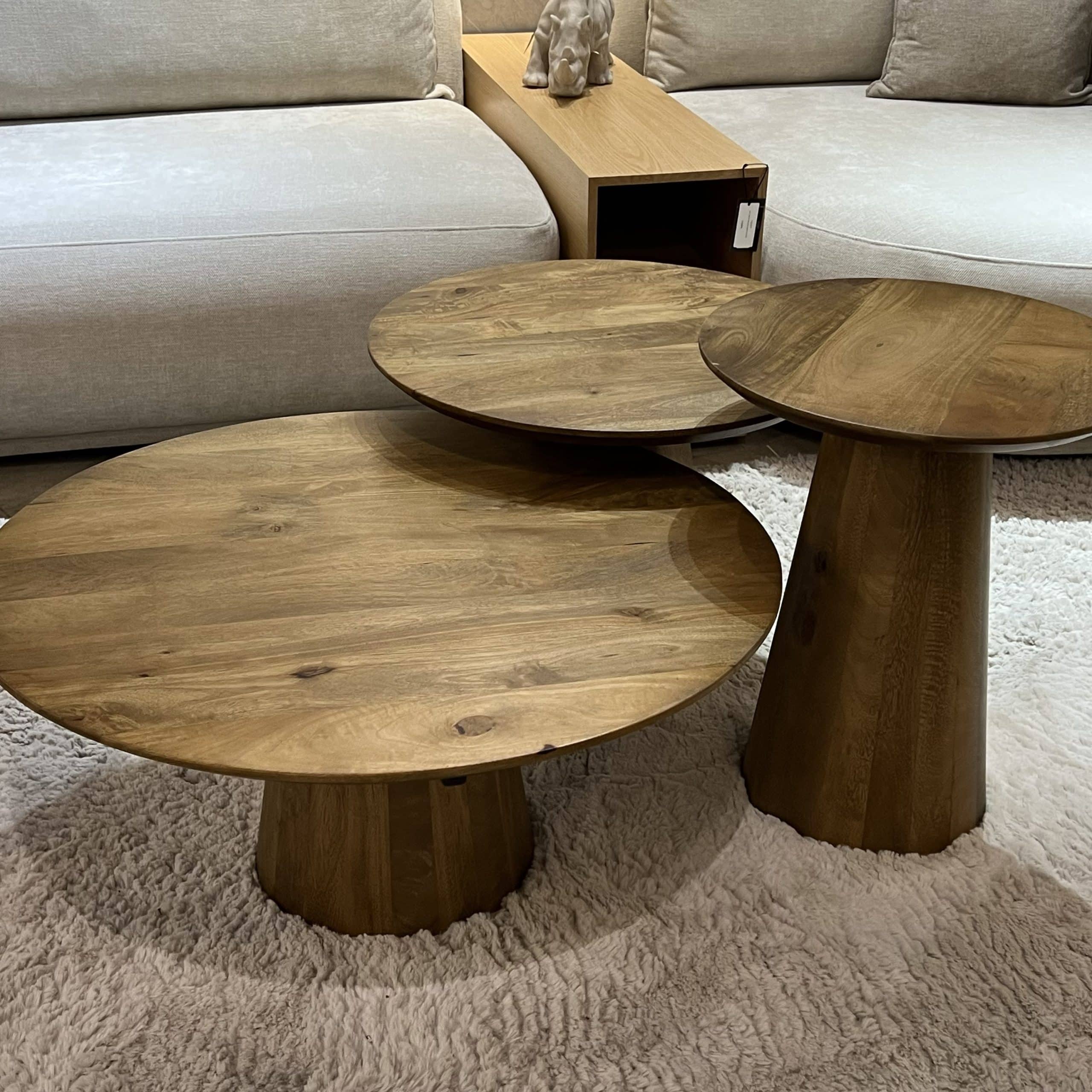 סט 3 שולחנות סלון עץ משרום דגם סוניל סט 3 שולחנות סלון עץ משרום דגם סוניל