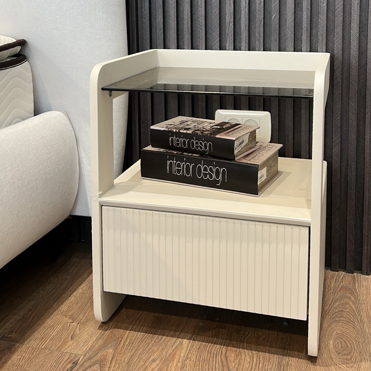 שידת צד דגם סקאי | בעיצוב אישי שידת צד דגם סקאי | בעיצוב אישי