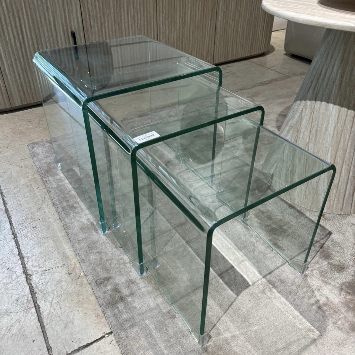 שלישיית שולחנות צד זכוכית מחוסמת דגם פרל