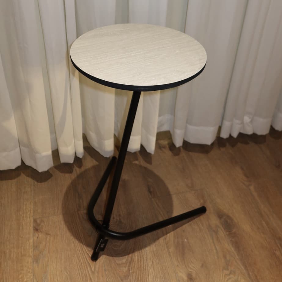 נשכן עגול רגל Y פורמייקה אבן טרוורטין נשכן עגול רגל Y פורמייקה אבן טרוורטין