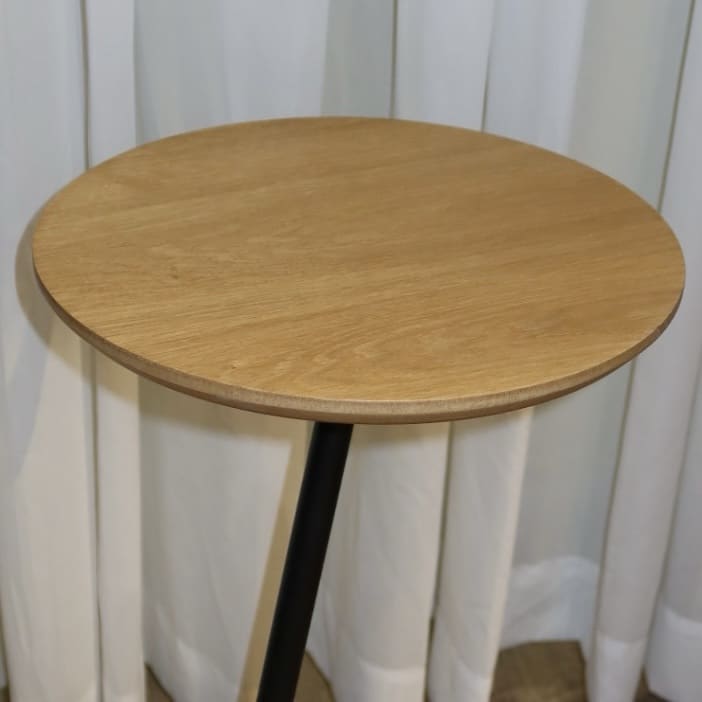 נשכן עגול רגל Y אלון טבעי נשכן עגול רגל Y אלון טבעי