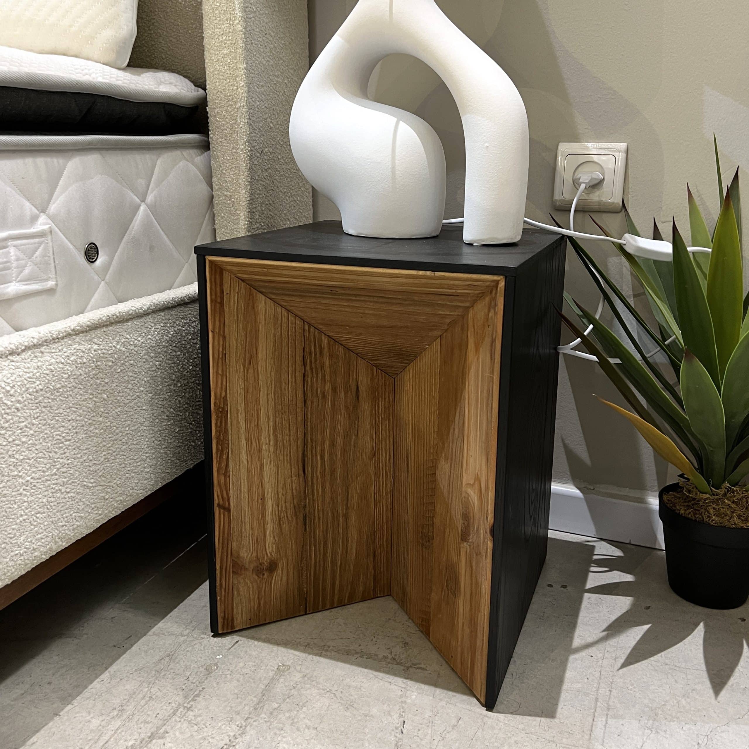 שולחן צד דגם לואי