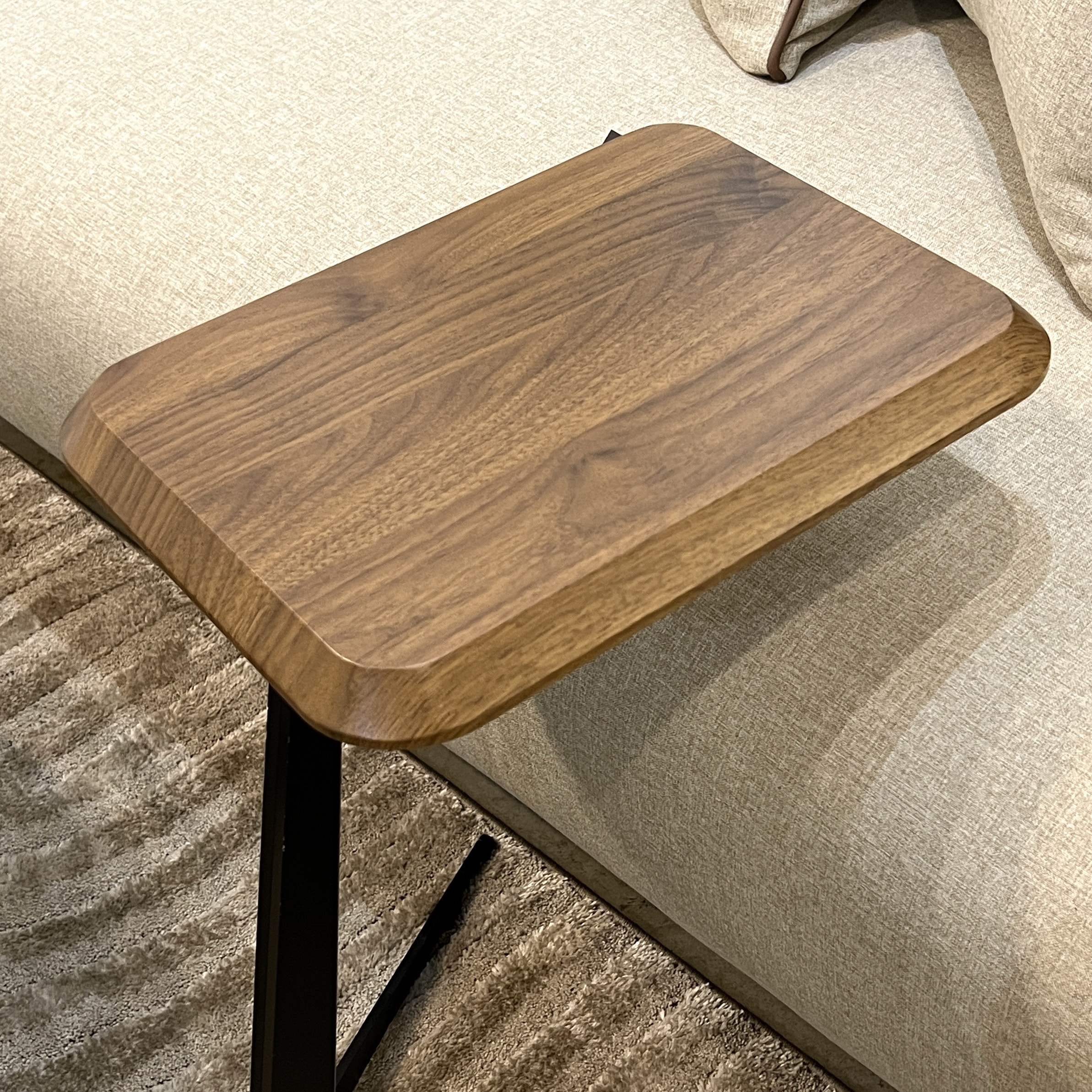 נשכן מלבני קצוות מעוגלים אגוז רגל Y נשכן מלבני קצוות מעוגלים אגוז רגל Y