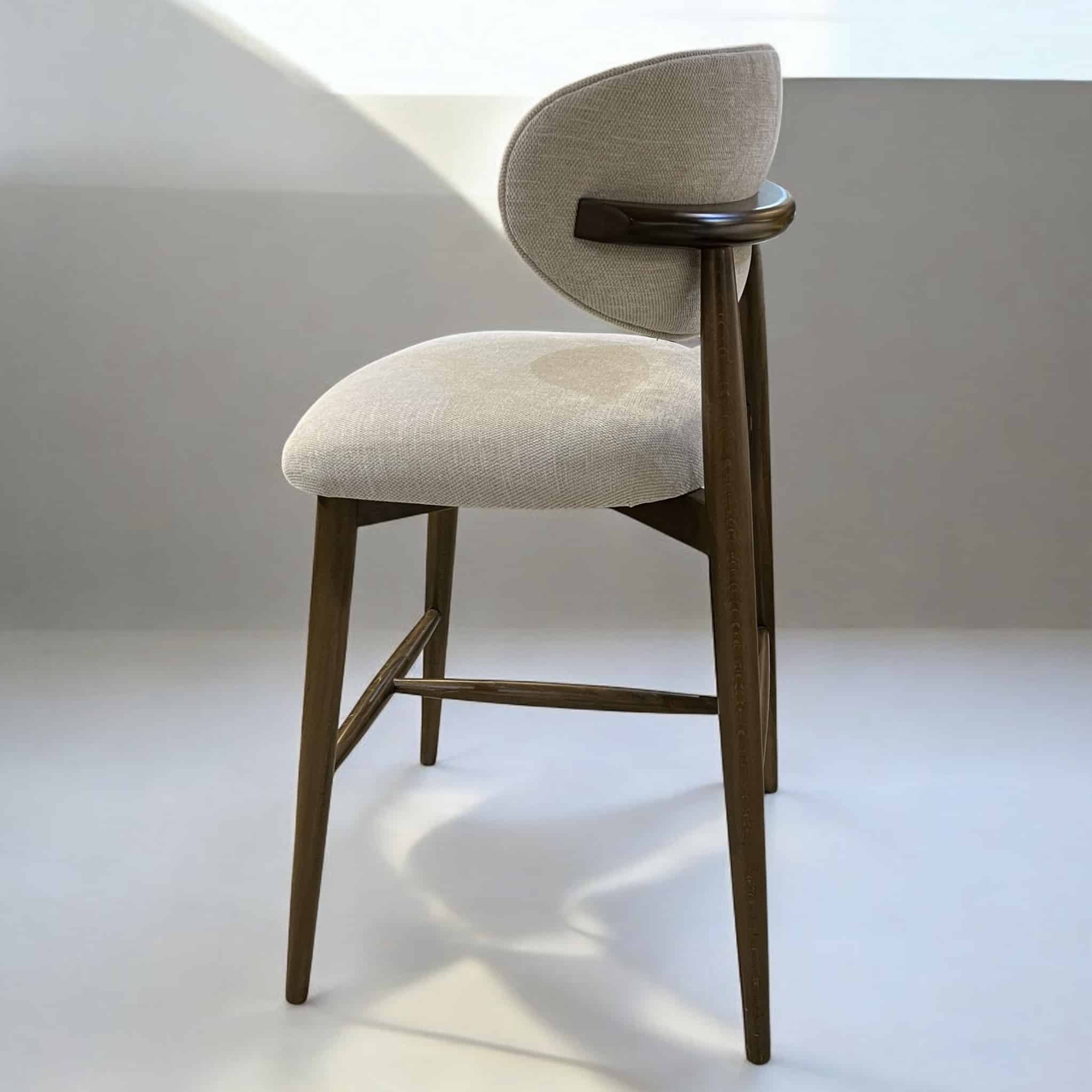 כסא בר יוקרתי דגם לינז בעיצוב אישי כסא בר יוקרתי דגם לינז בעיצוב אישי