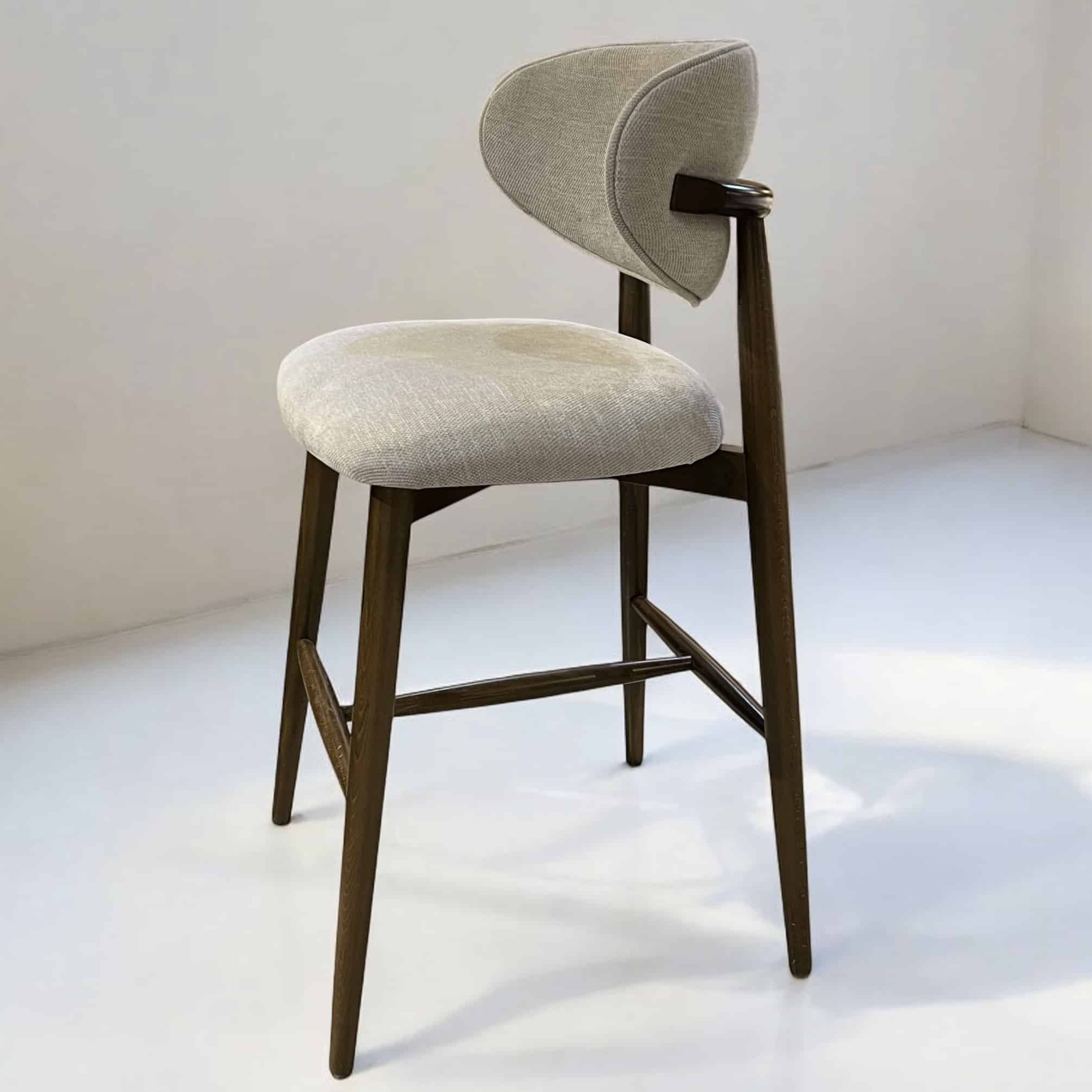 כסא בר יוקרתי דגם לינז בעיצוב אישי כסא בר יוקרתי דגם לינז בעיצוב אישי