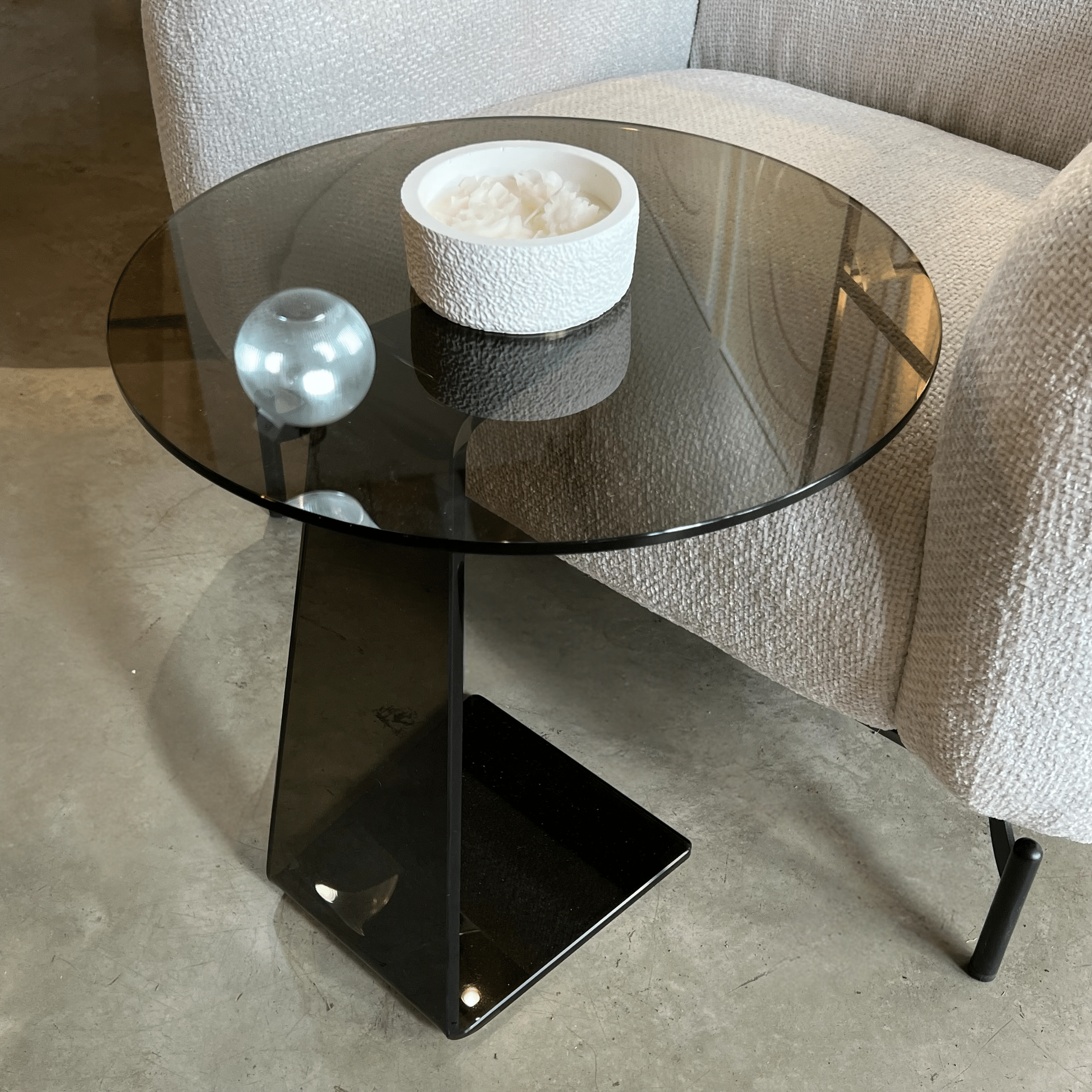 נשכן עגול זכוכית חומה יוקרתי דגם פלור נשכן עגול זכוכית חומה יוקרתי דגם פלור