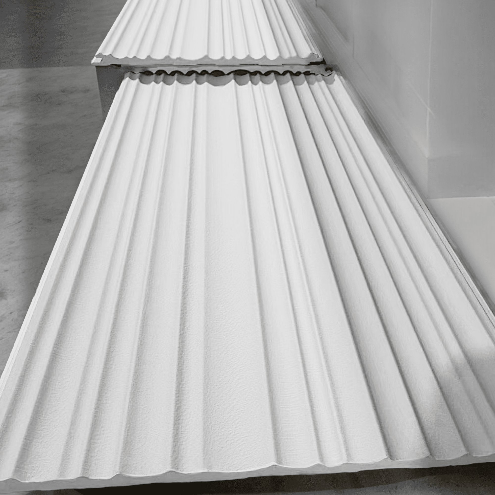 חיפוי קיר מודרני יוקרתי ״רויאל״ לבן 21/290- חדש!