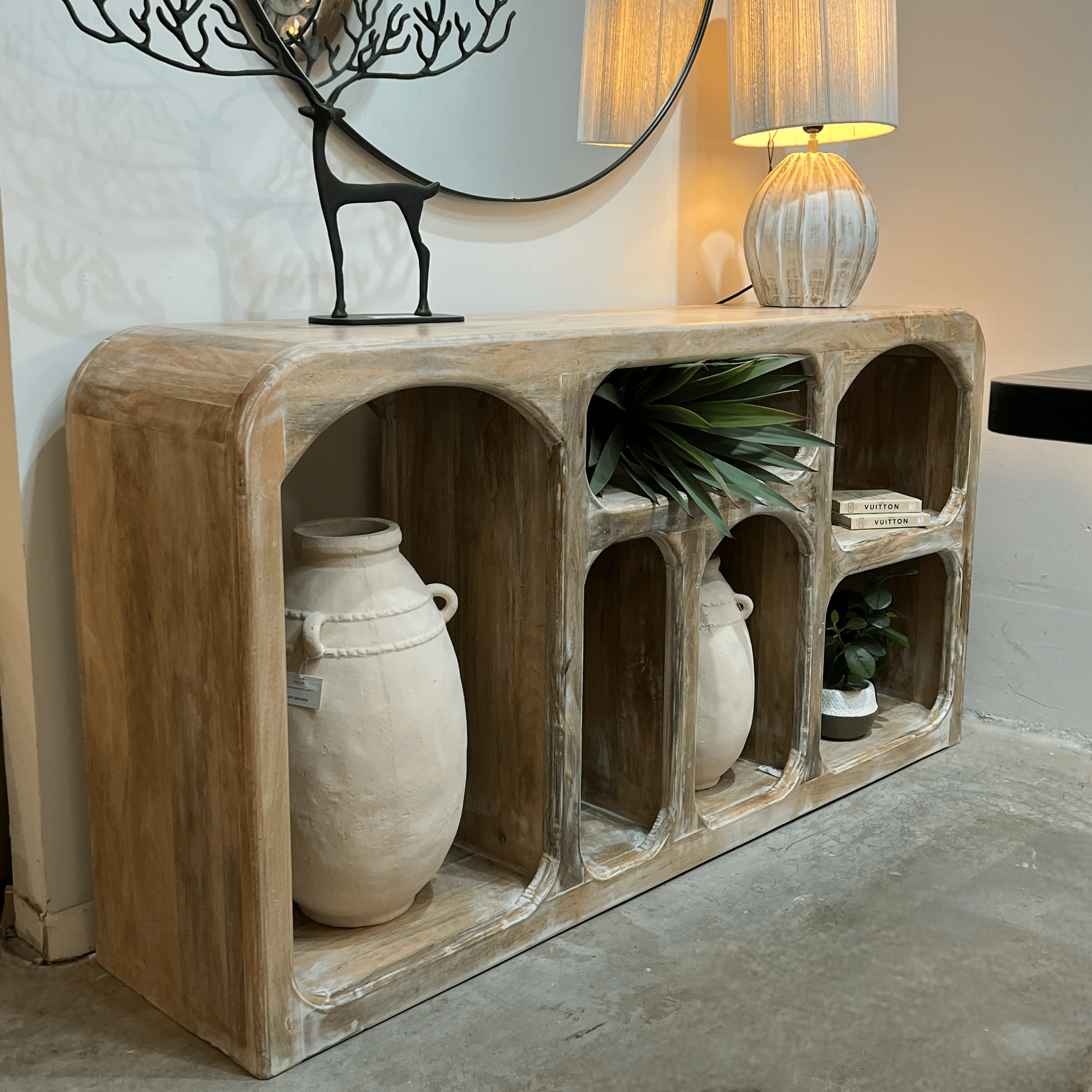 קומודה סהרה ווש ווד חלולה דגם שאנטי